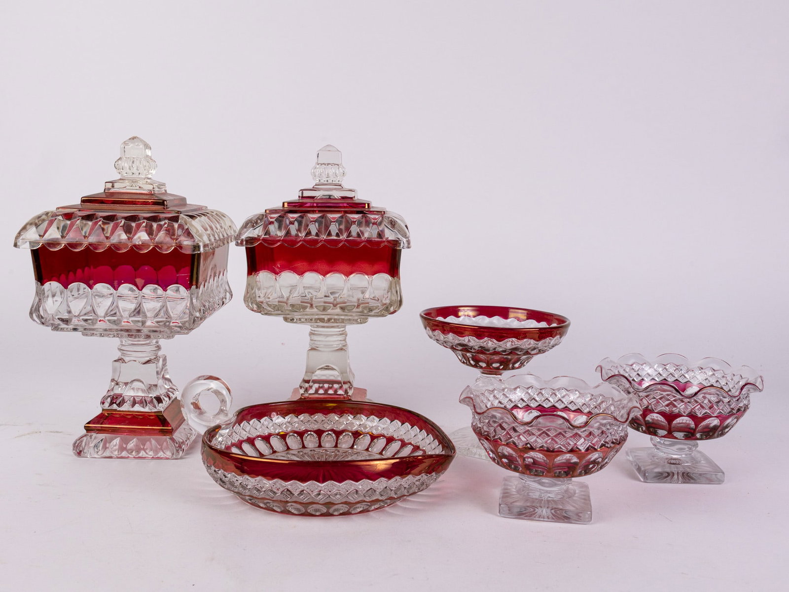 Lot of Vintage Westmoreland Style Glass Decor: Lot of Vintage Westmoreland Style Glass Decor Size 7" x 12" x 12" Literature Brooks Auction – Online Auction Terms & Conditions —————————