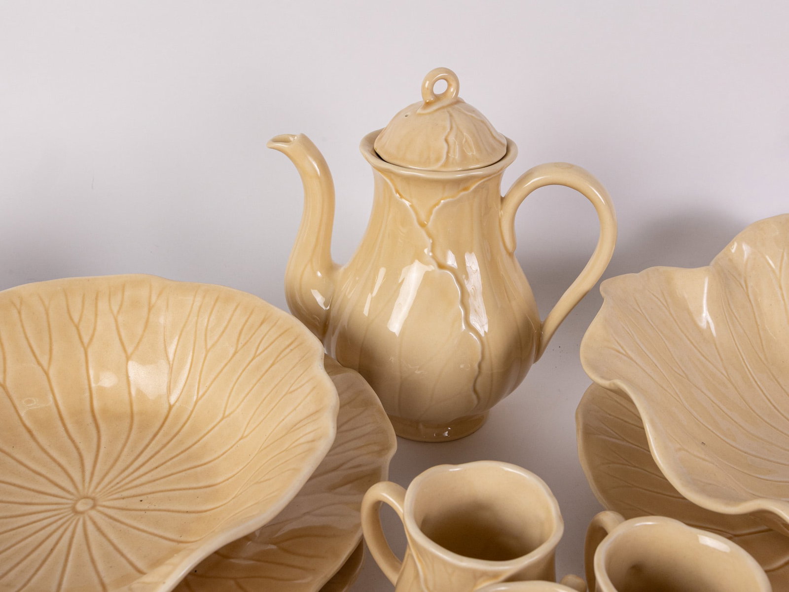 Metlox Lotus by Poppytrail Large Dish Set - 7