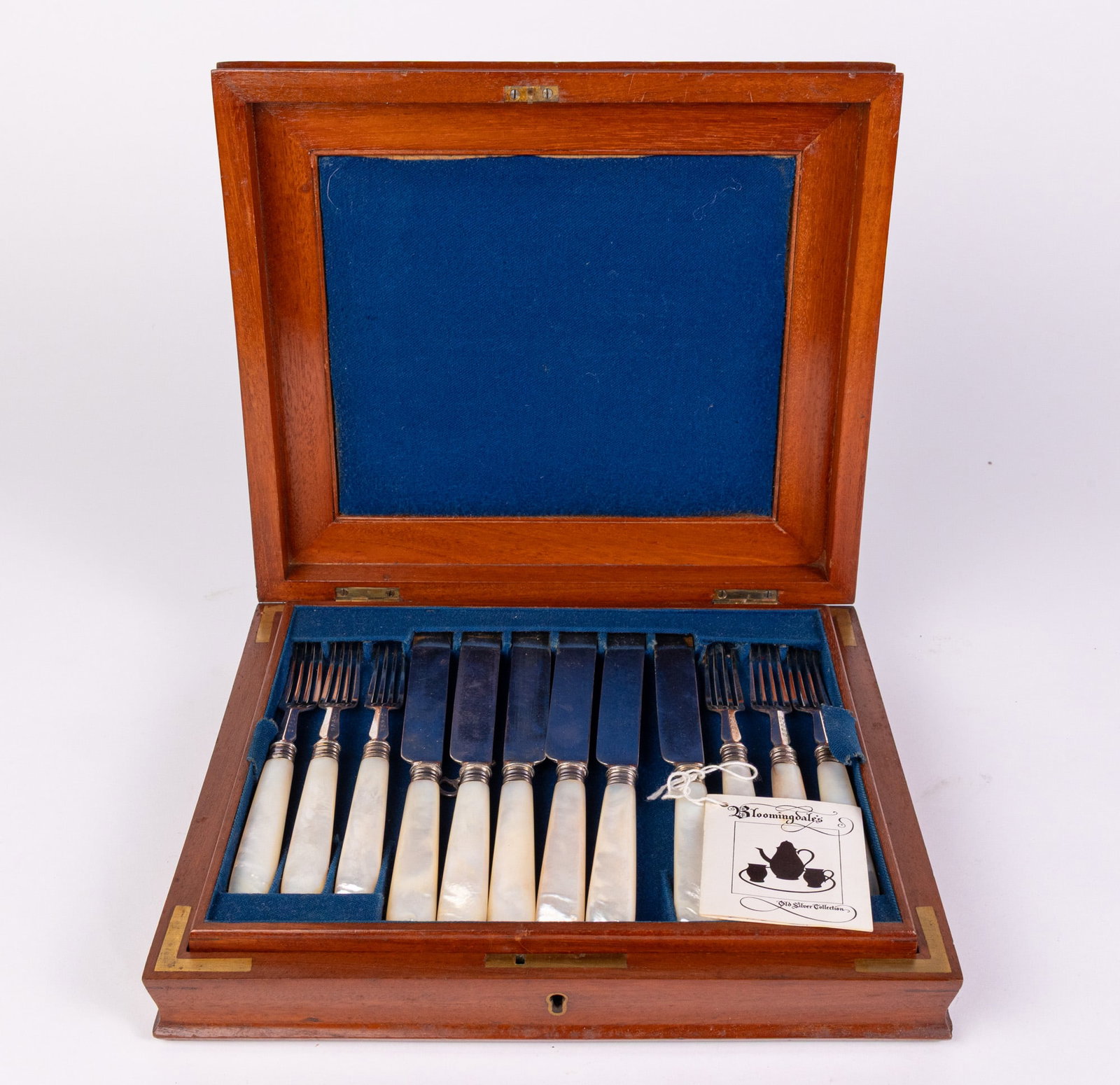 Vintage Silverware Set in Wood Case (1 of 11)