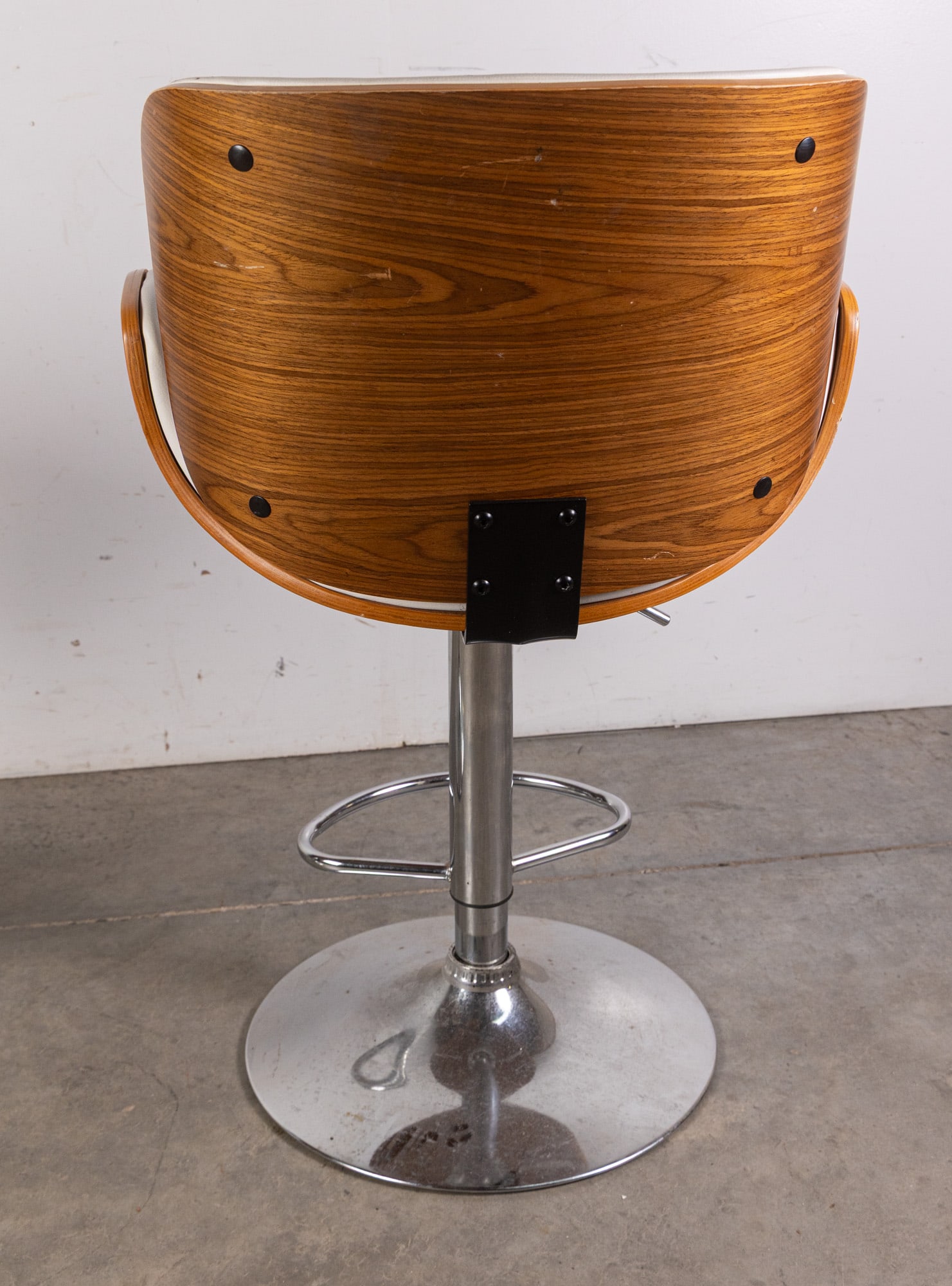 Pair of Contemporary Modern Style Bar Stools - 5