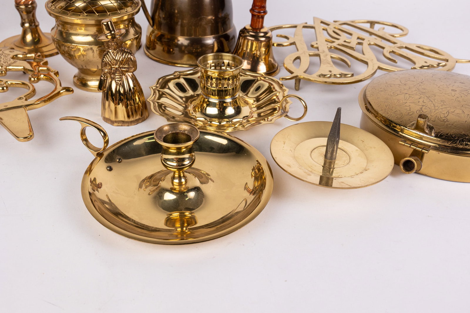 Lot of Vintage Brass Decor - 4
