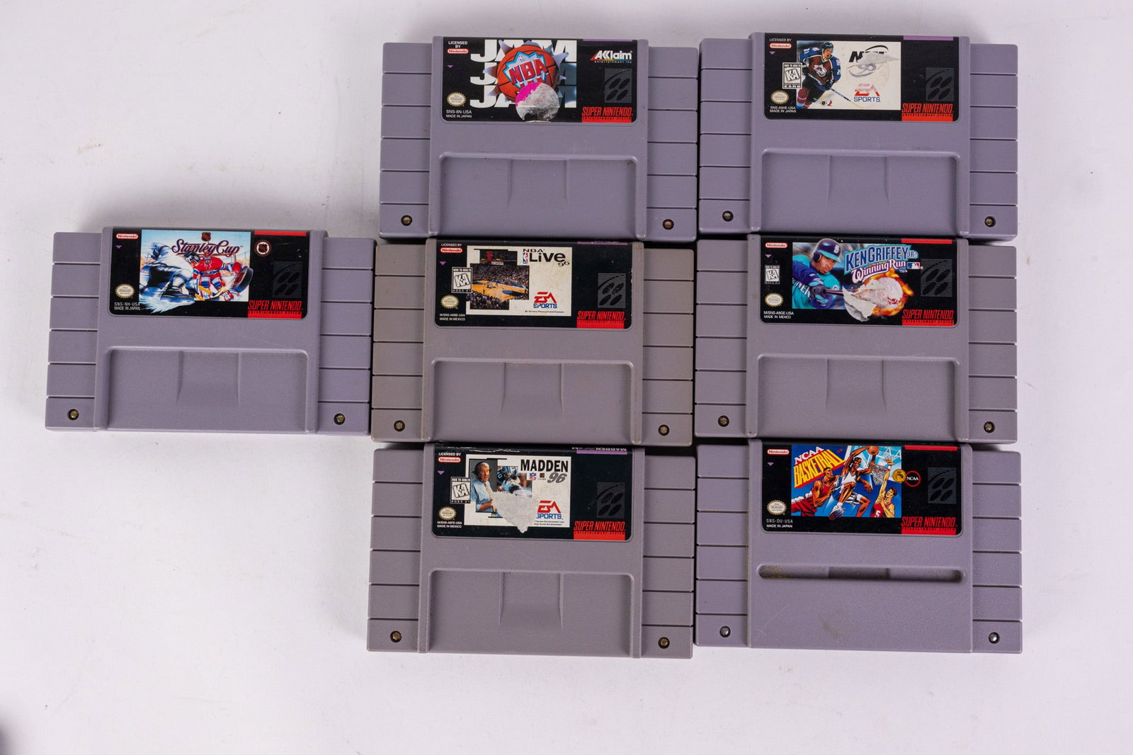 Nintendo SNES Game Assortment ft. NHL 98 & NBA Jam - 15