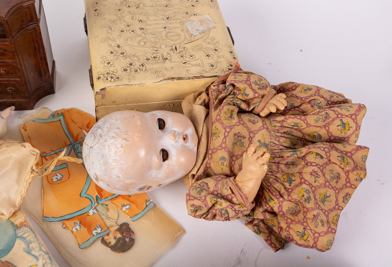 Vintage and Antique Toys and Dolls - 7