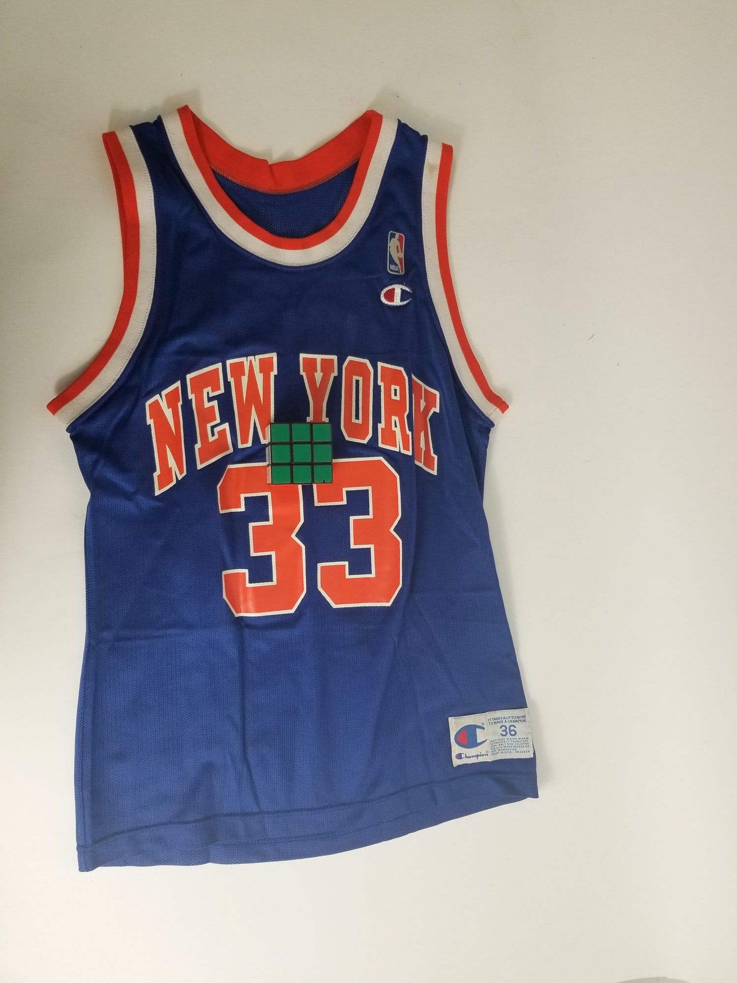 New York Knicks Size 36 Jersey - 2