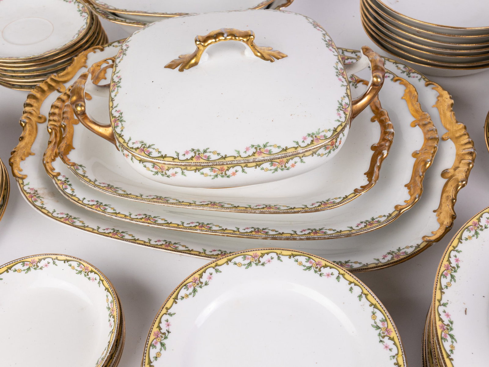 Vignaud Limoges France Porcelain Dish Set - 6
