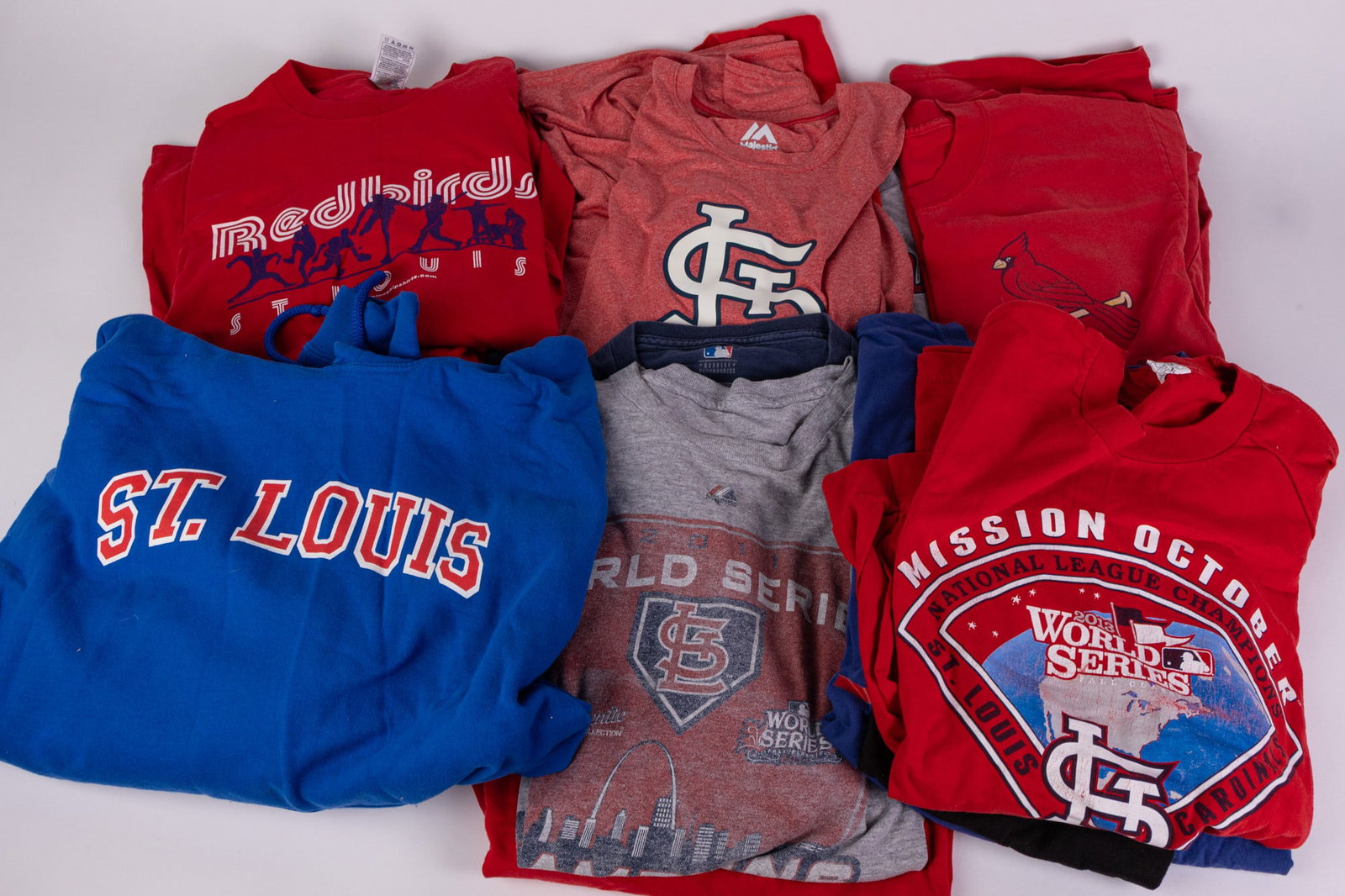 Large Assortment of St Louis Cardinals Clothing (1 of 7)