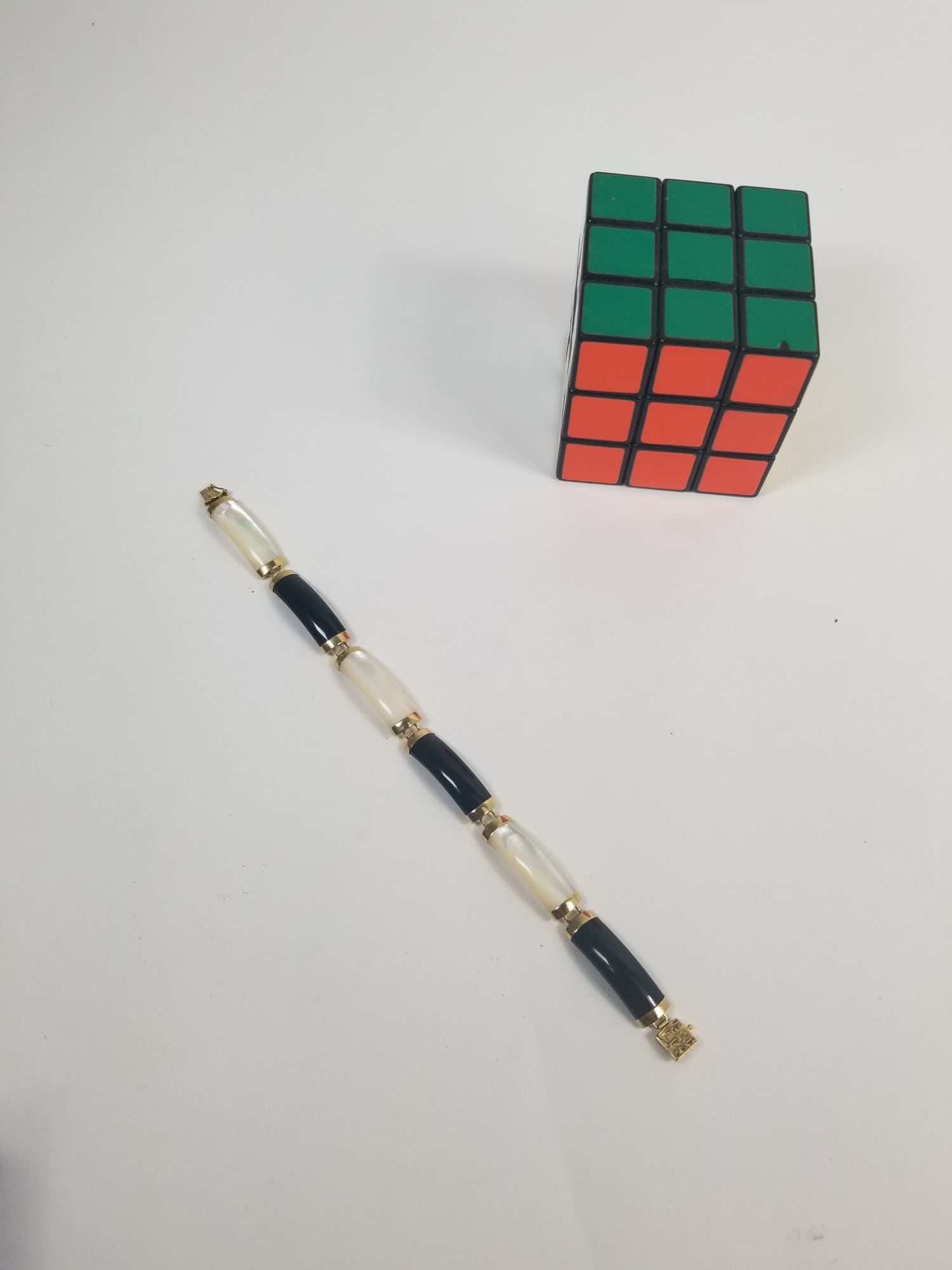 Vintage Black Onyx, Mother of Pearl, and 14k Gold Bracelet Asian Motif - 2