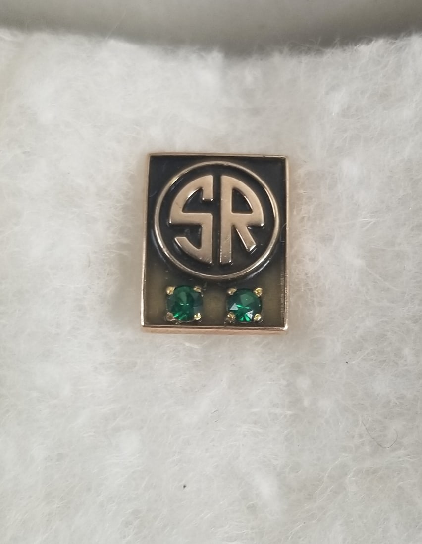 Southern Railway Employee Service Pin 20 yrs: Southern Railway Employee Service Pin 20 yrs Stamped OTO and 10K historically outfitted with emerald each one representing 10 years of serviceLiteratureBrooks Auction – Online Auction Terms &