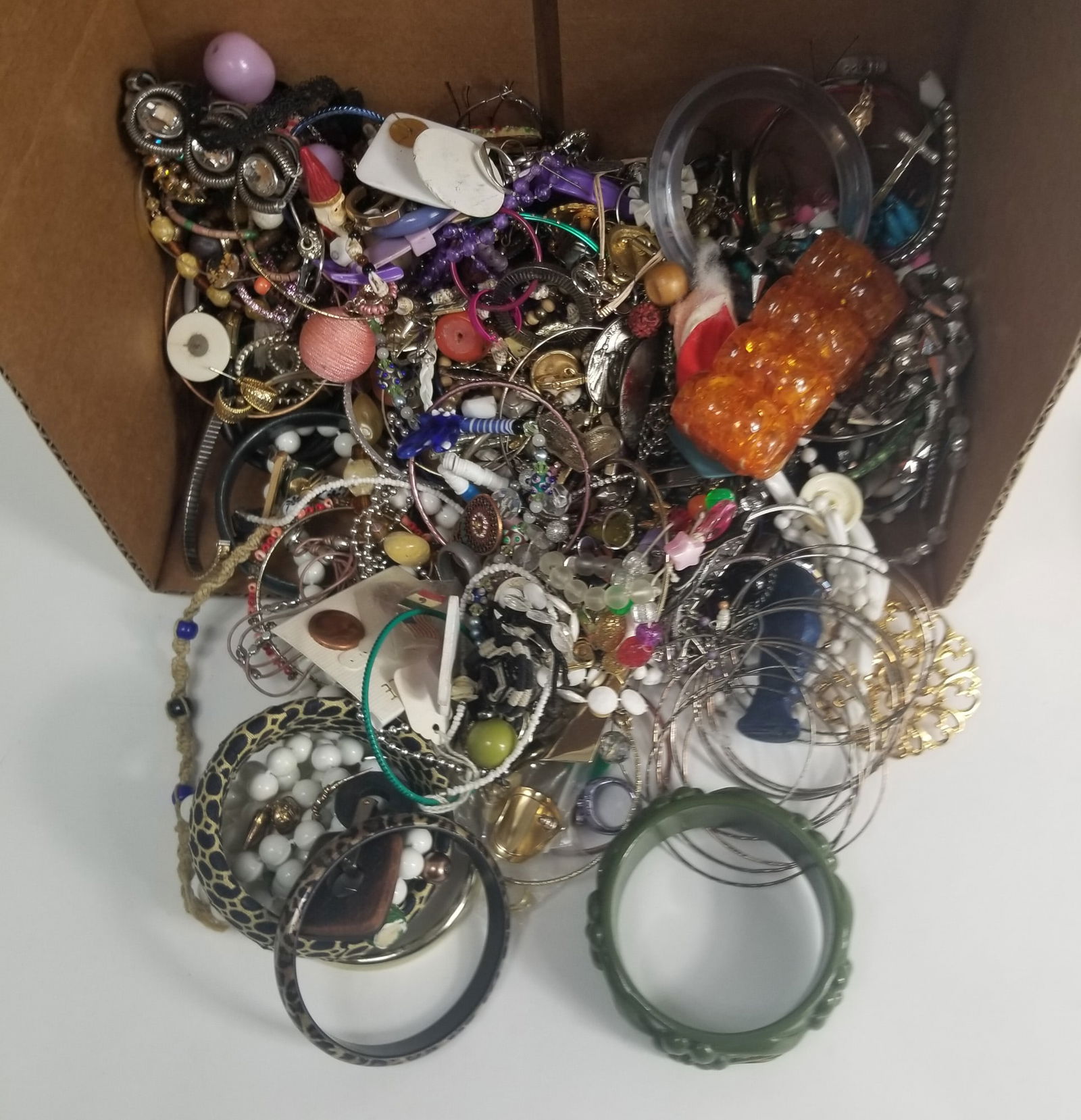 Fashion/ Costume Jewelry Box: Fashion/ Costume Jewelry Box Necklaces, Pins Buttons Bracelets.LiteratureBrooks Auction – Online Auction Terms & Conditions