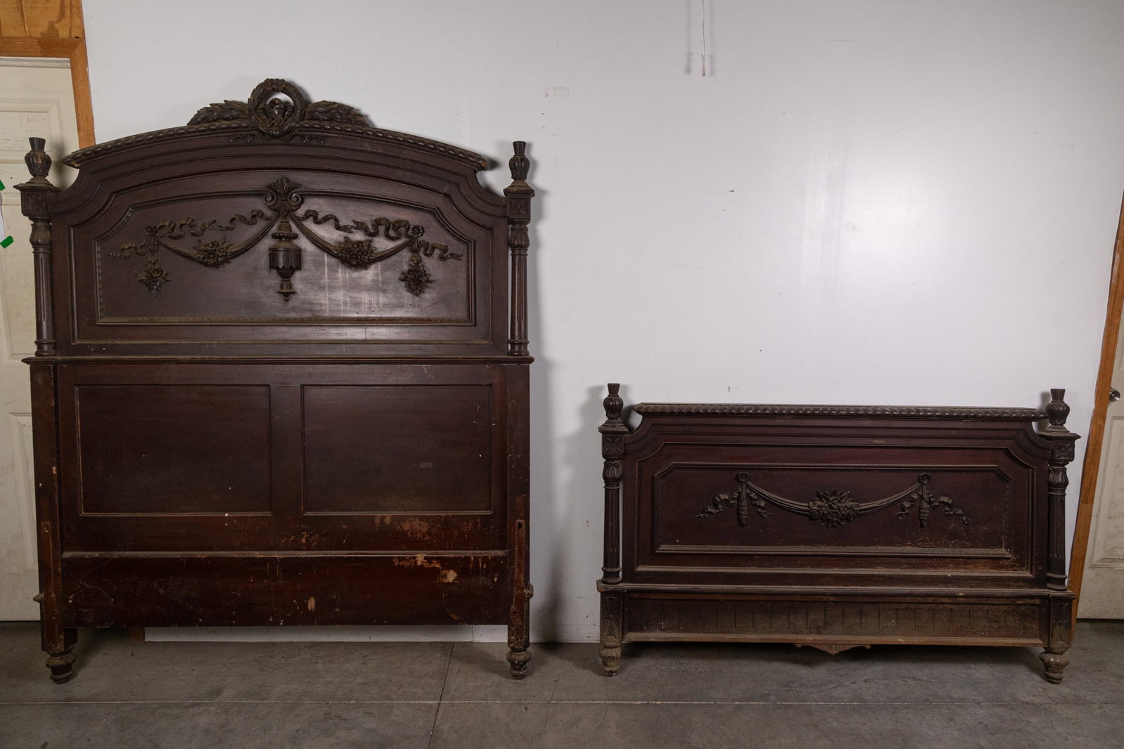 Antique Late 19th Century Victorian Bed Frame: Antique Late 19th Century Victorian Bed FrameLiteratureBrooks Auction – Online Auction Terms & Conditions Contact: (856) 694-2960 | info@brooks.auction READ BEFORE YOU BID: We want you to feel