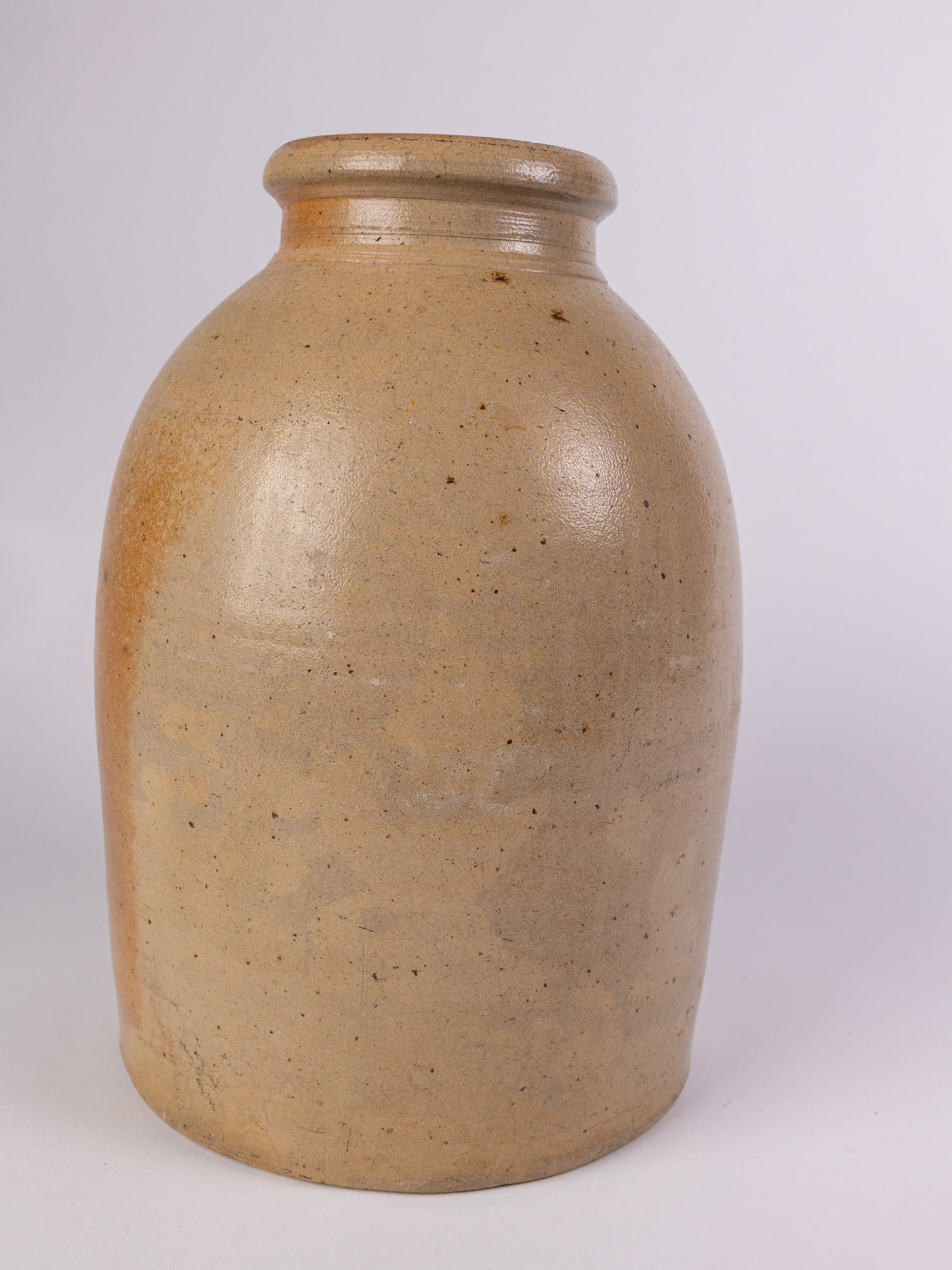 Stoneware Crock: Stoneware Crock, Unmarked and undecorated, small chips in rim. Size 14" H Literature Brooks Auction – Online Auction Terms & Conditions Contact: (856) 694-2960 | info@brooks.auction READ BEF