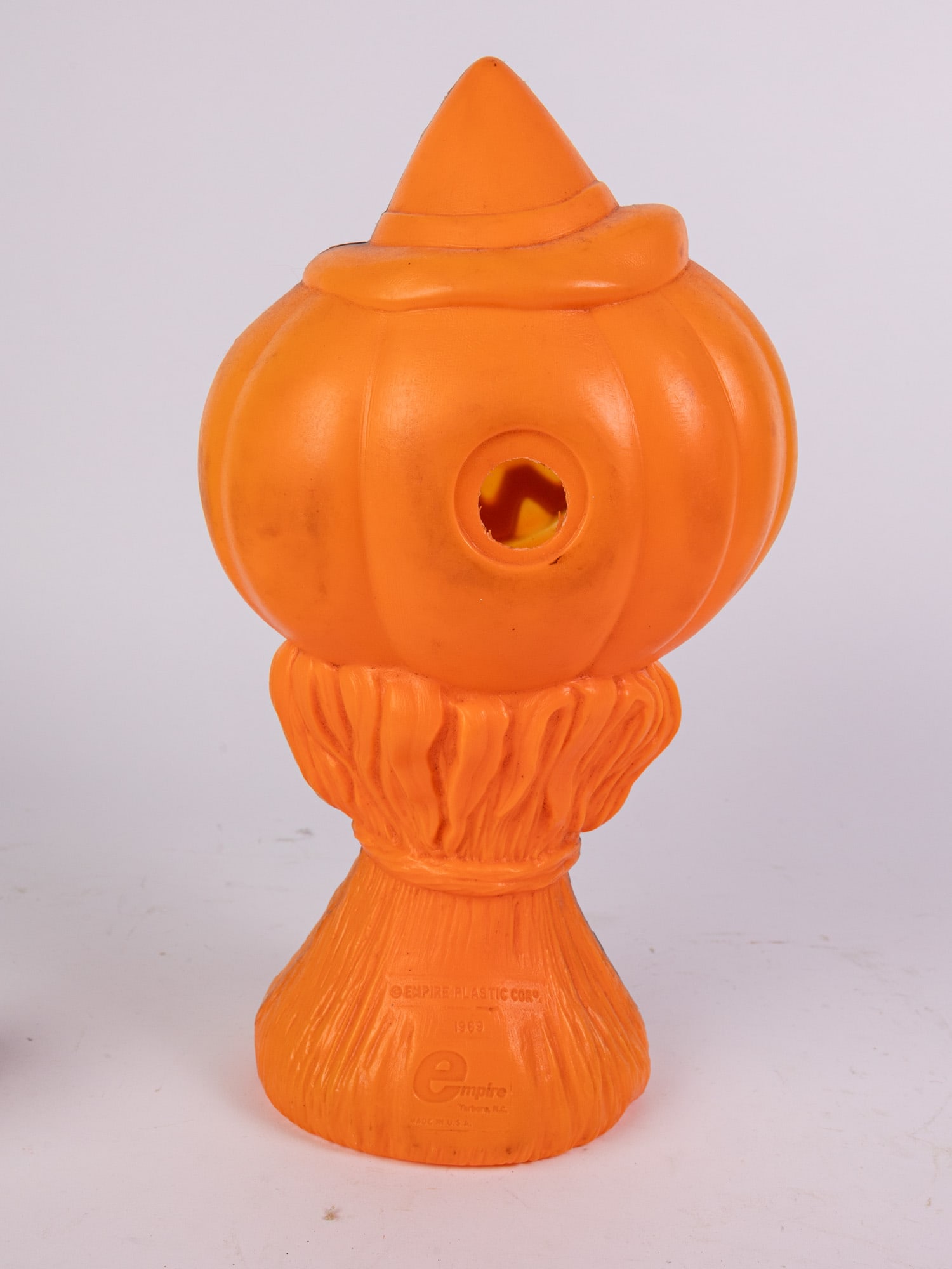 Vintage 60's Empire Halloween Blow Mold - 4