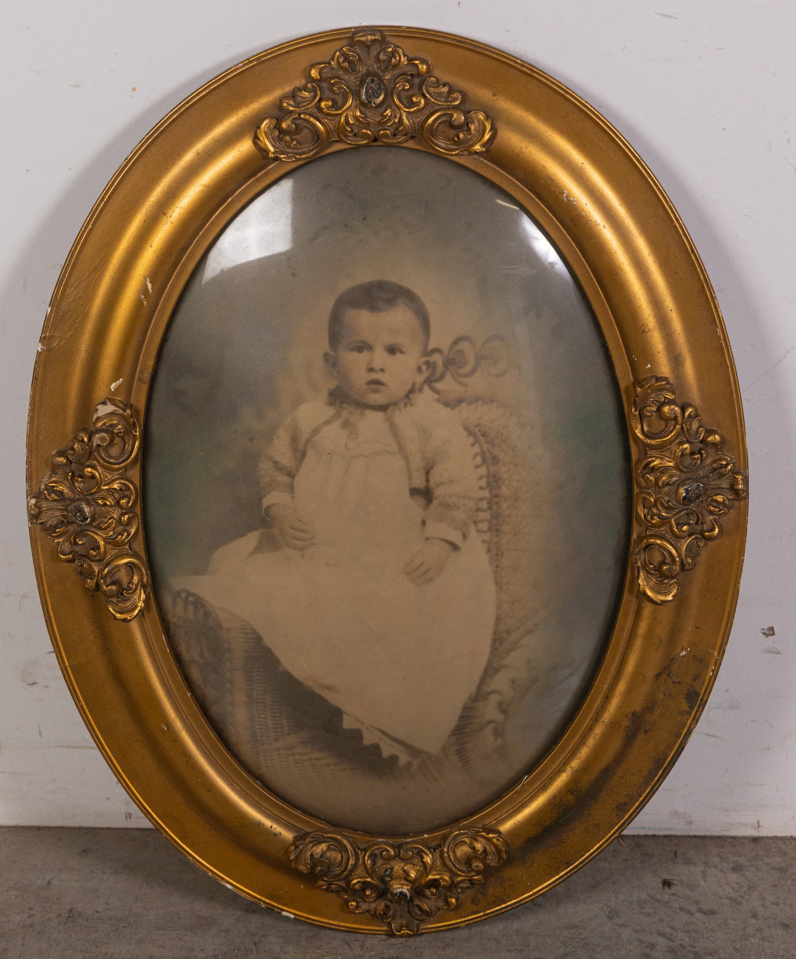 Antique Victorian Giltwood Convex Frame w/ Hand Tinted Child Photograph (1 of 2)