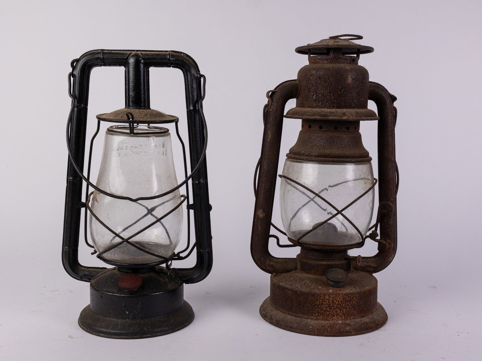 Two Vintage Oil Lanterns (1 of 4)