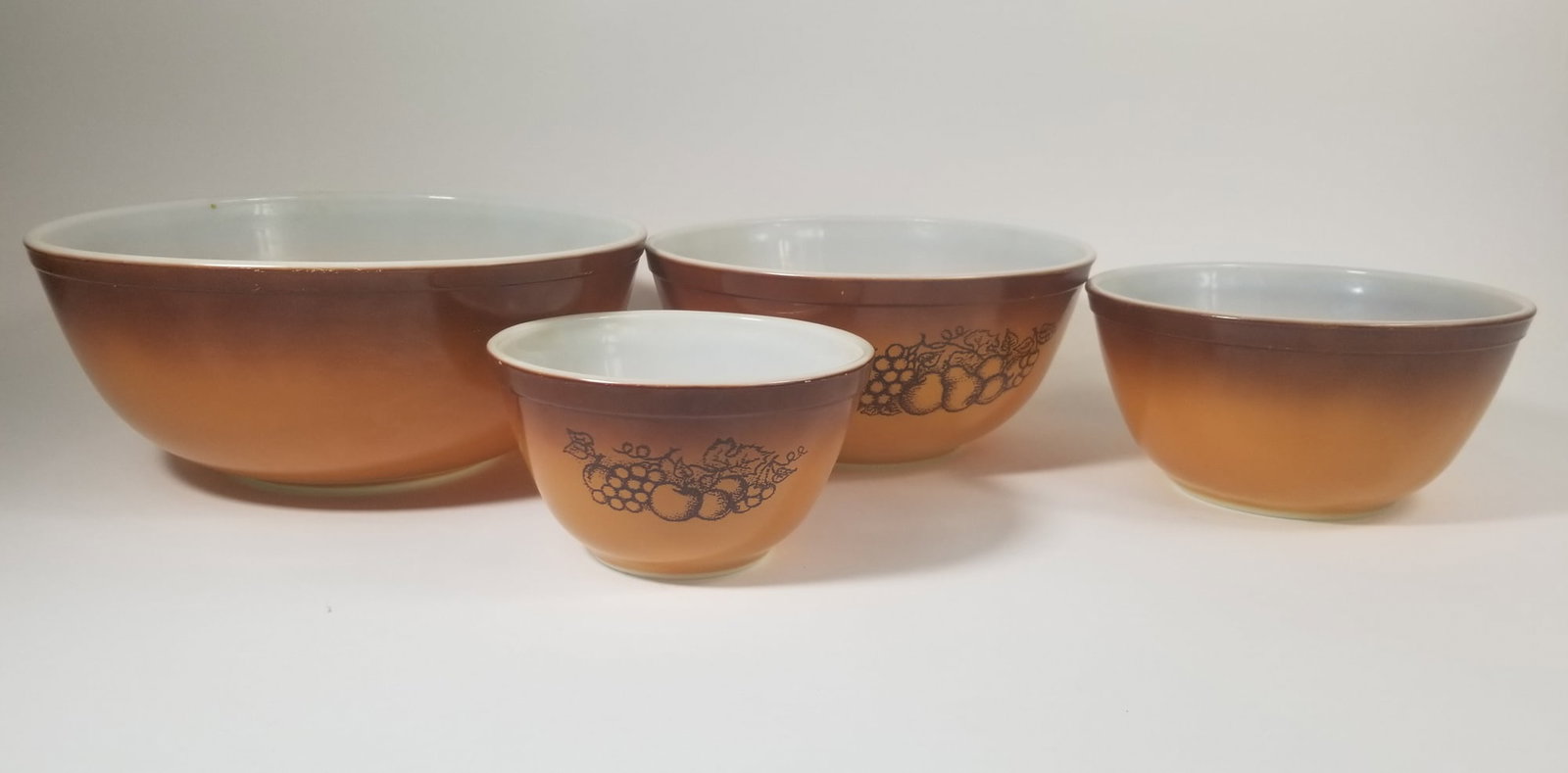 Four Pyrex "Old Orchard" Mixing Bowls (1 of 4)
