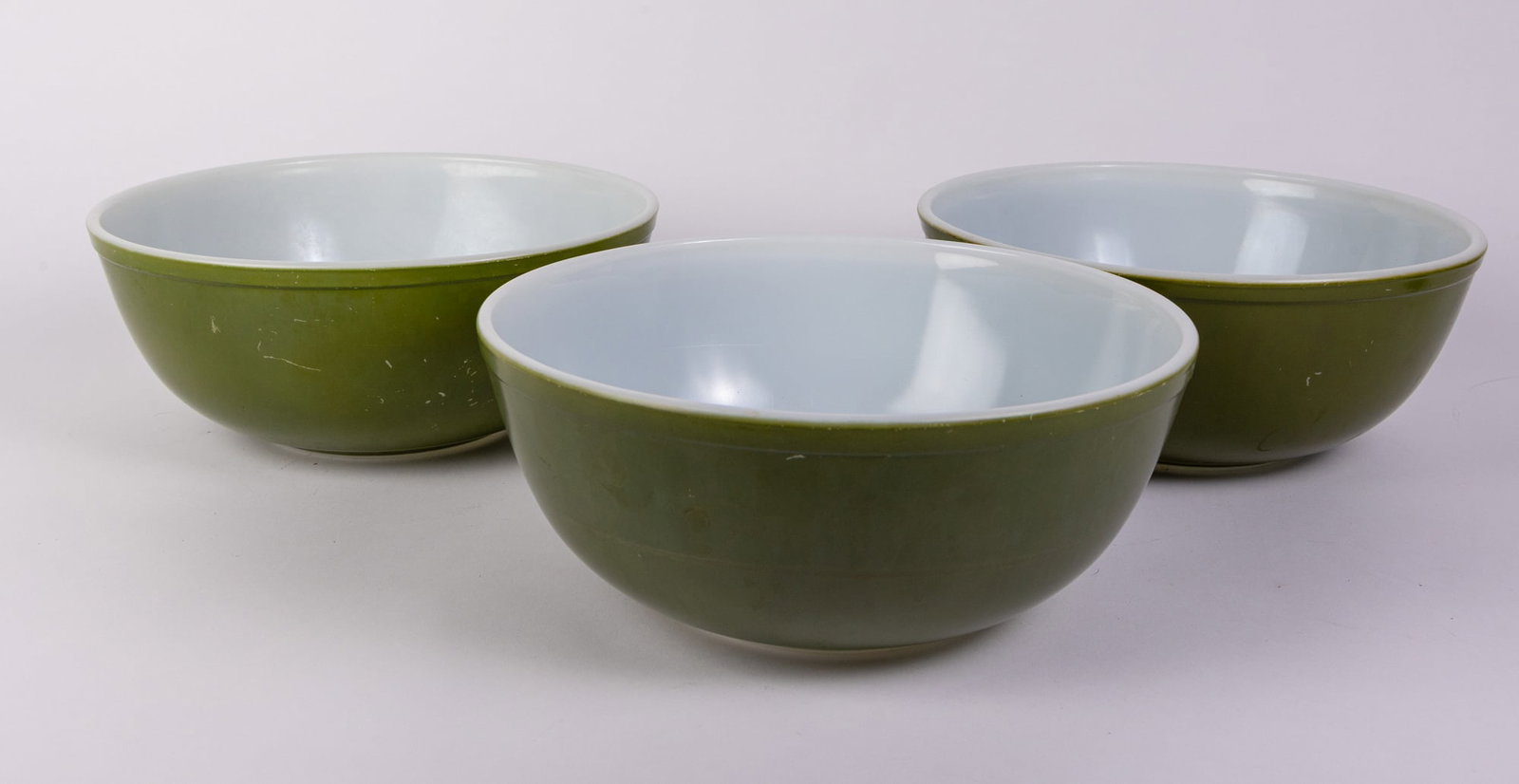 Three Vintage Large "Verde" Pyrex Bowls: Three Vintage Large "Verde" Pyrex BowlsSize5" x 10.5" x 10.5"LiteratureBrooks Auction – Online Auction Terms & Conditions Contact: (856) 694-2960 | info@brooks.auction READ BEFORE YOU BID: We