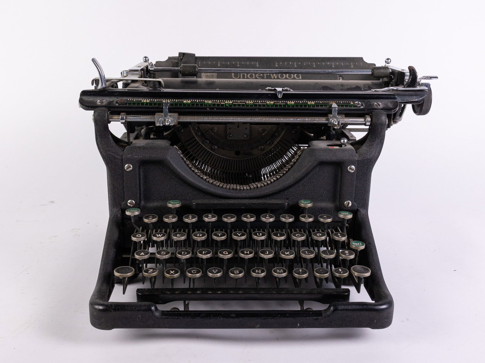 Vintage Underwood Typewriter (1 of 4)