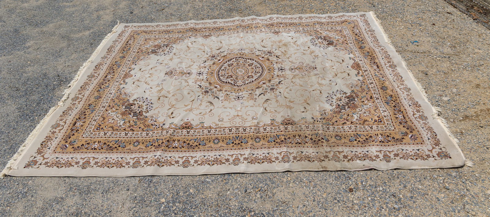 Ghaybi Made in Turkey Vintage Rug: Ghaybi Made in Turkey Vintage Rug Size 13'3 x 9'11 Literature Brooks Auction – Online Auction Terms & Conditions