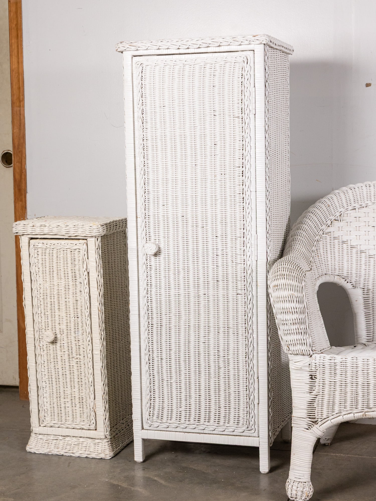 Vintage White Wicker Five Piece Furniture Set - 2