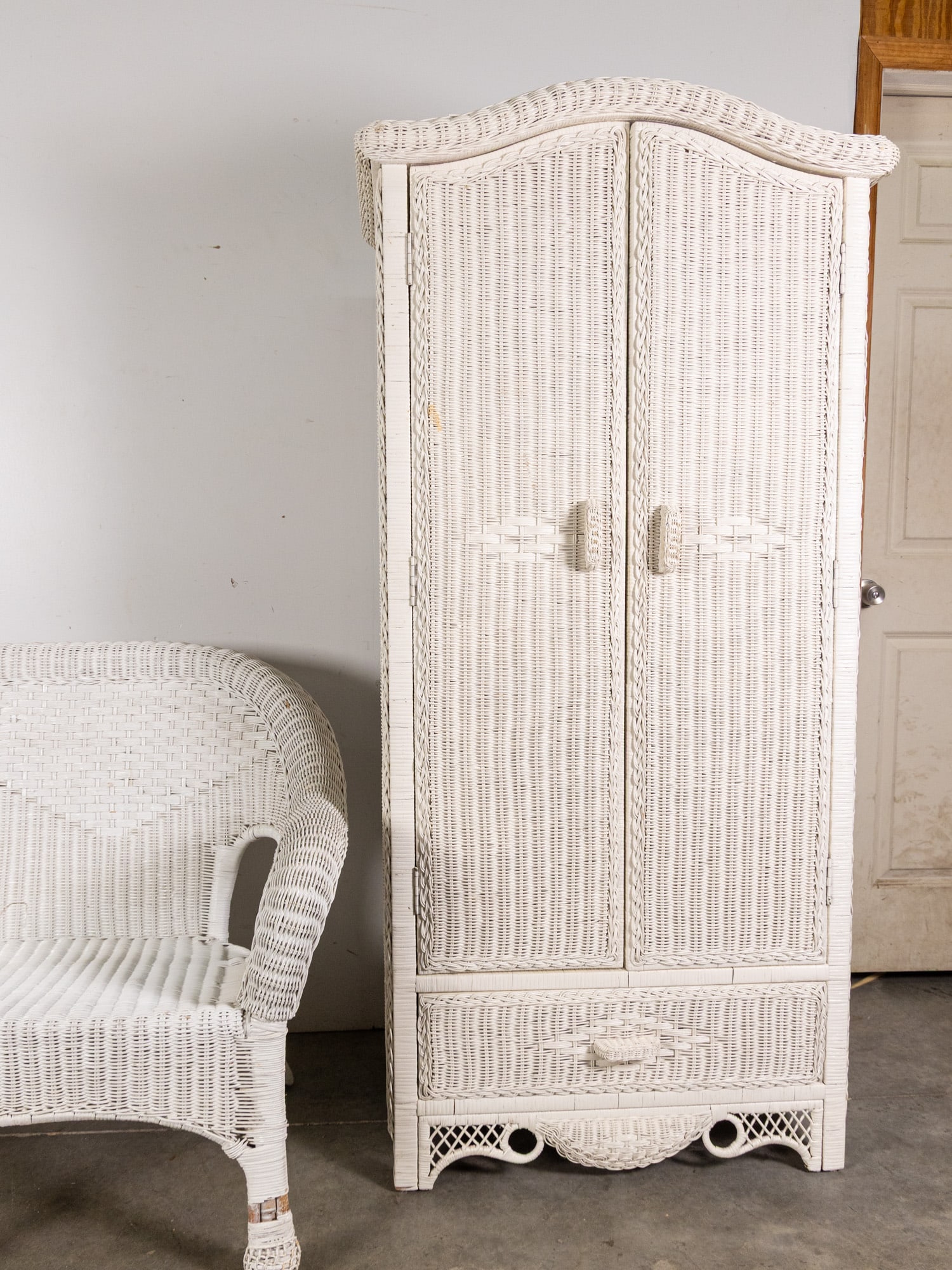 Vintage White Wicker Five Piece Furniture Set - 5