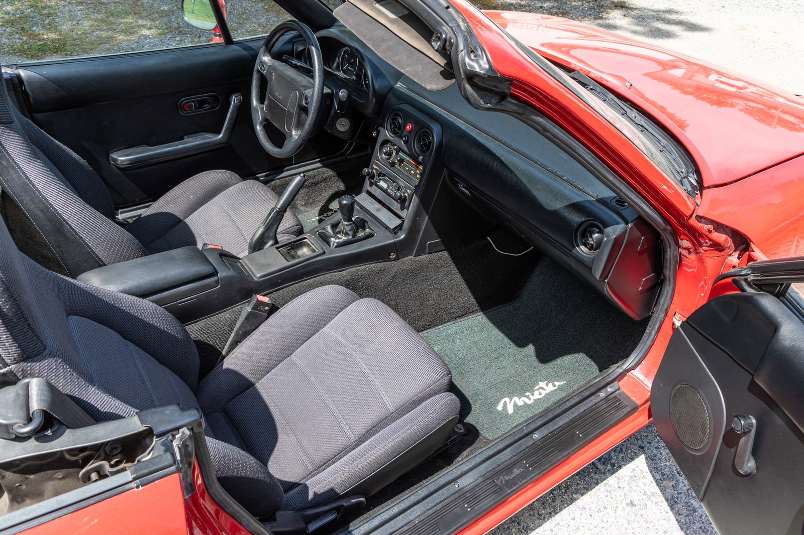 1992 Mazda Miata Convertible - 11