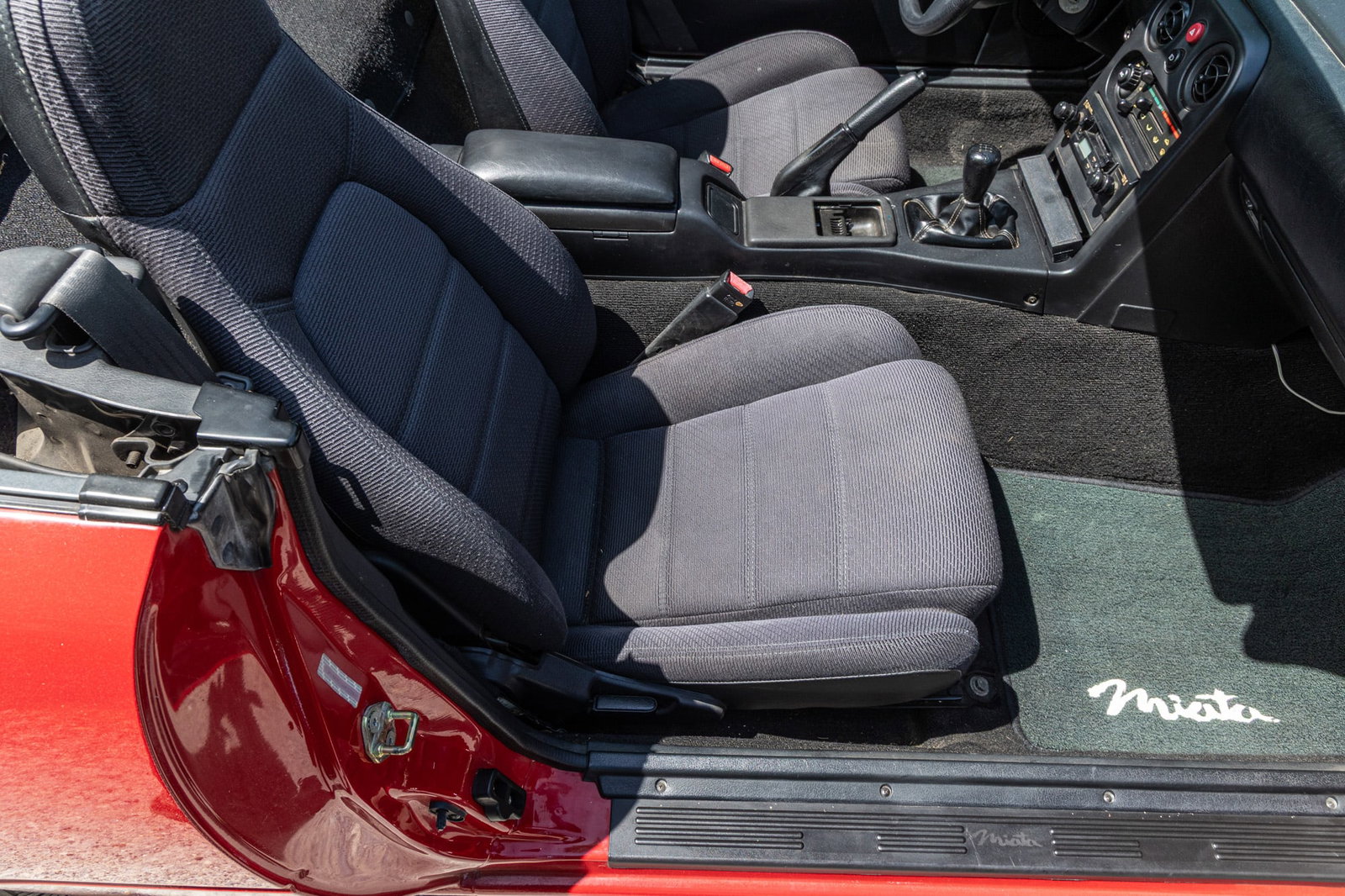 1992 Mazda Miata Convertible - 12