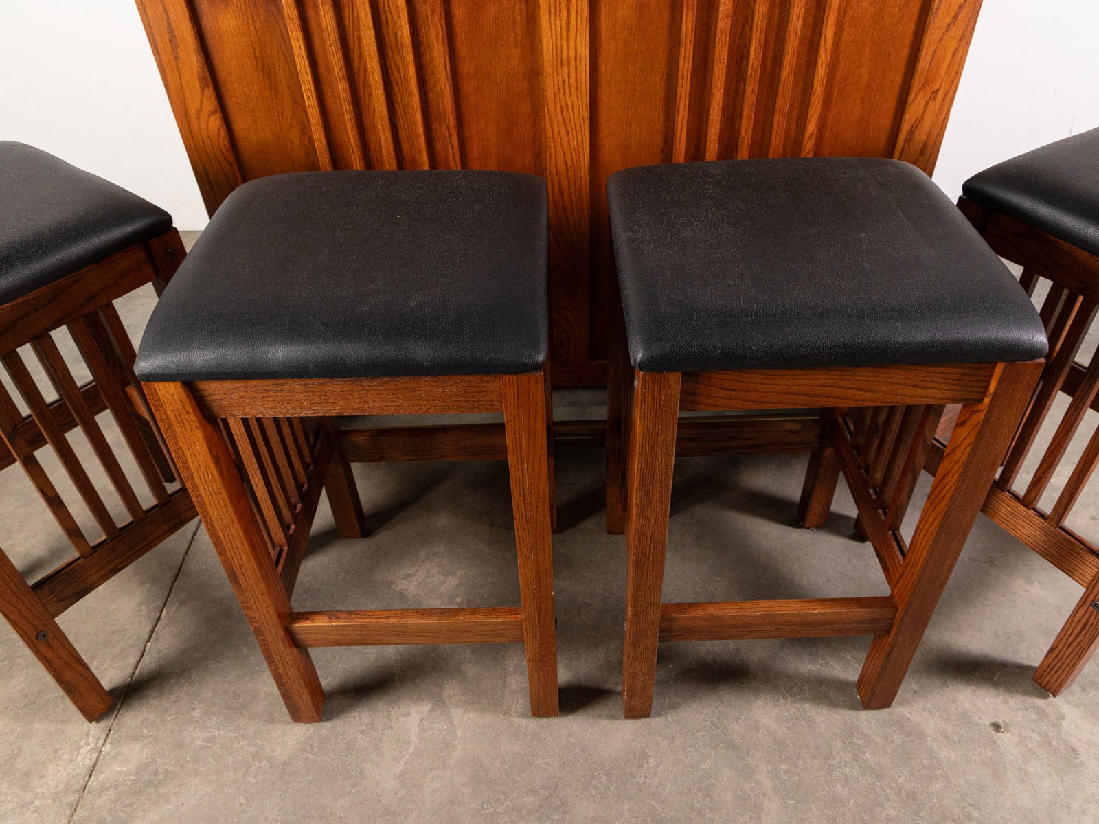 Vintage Oak Mission-Style Bar & Stool Set - 11