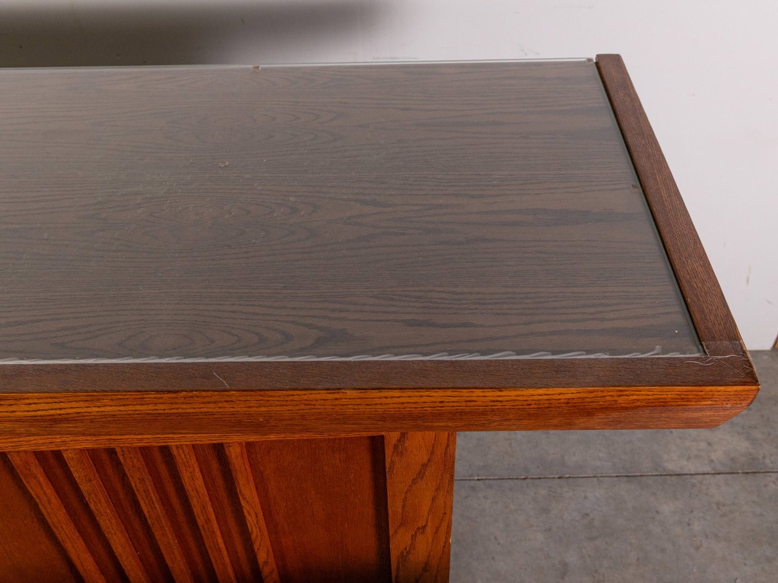 Vintage Oak Mission-Style Bar & Stool Set - 7