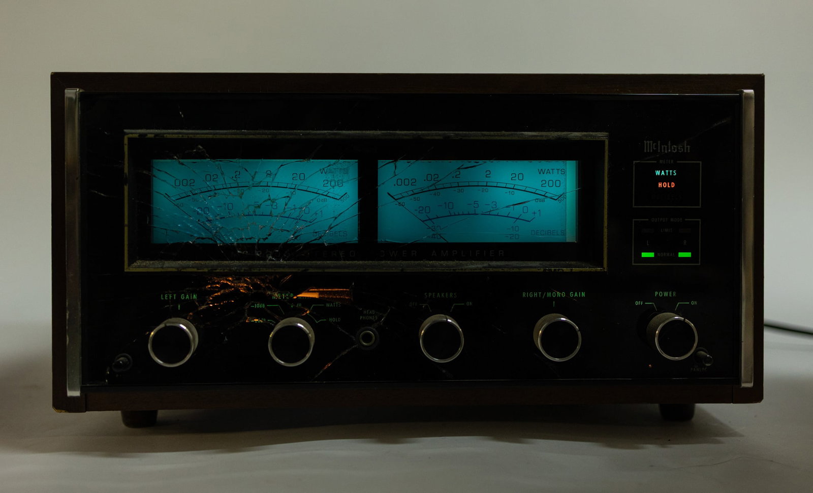 McIntosh MC 2205 Power Amplifier - 11