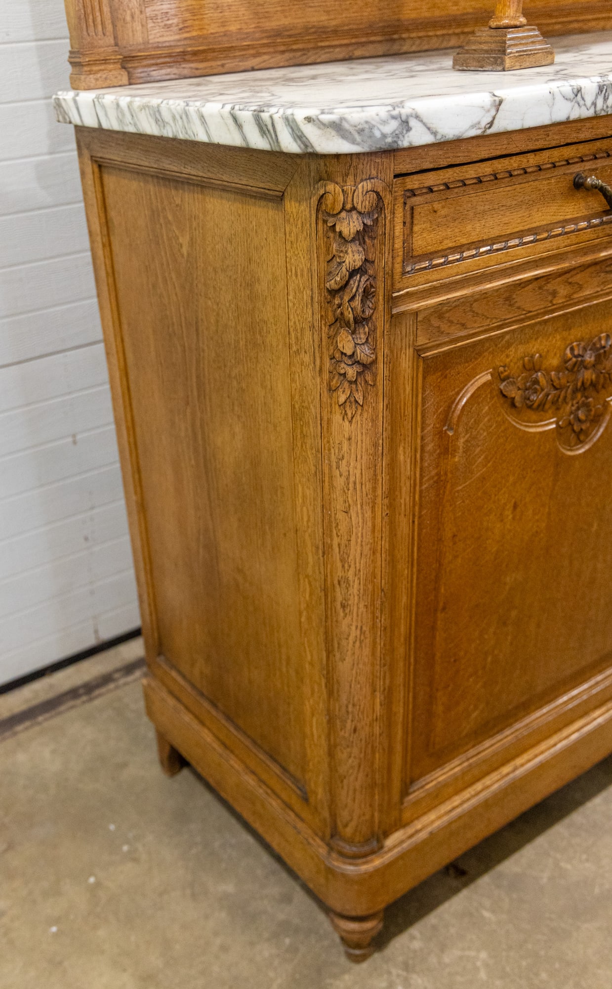 Two Piece Vintage Oak Sideboard Cabinet - 12