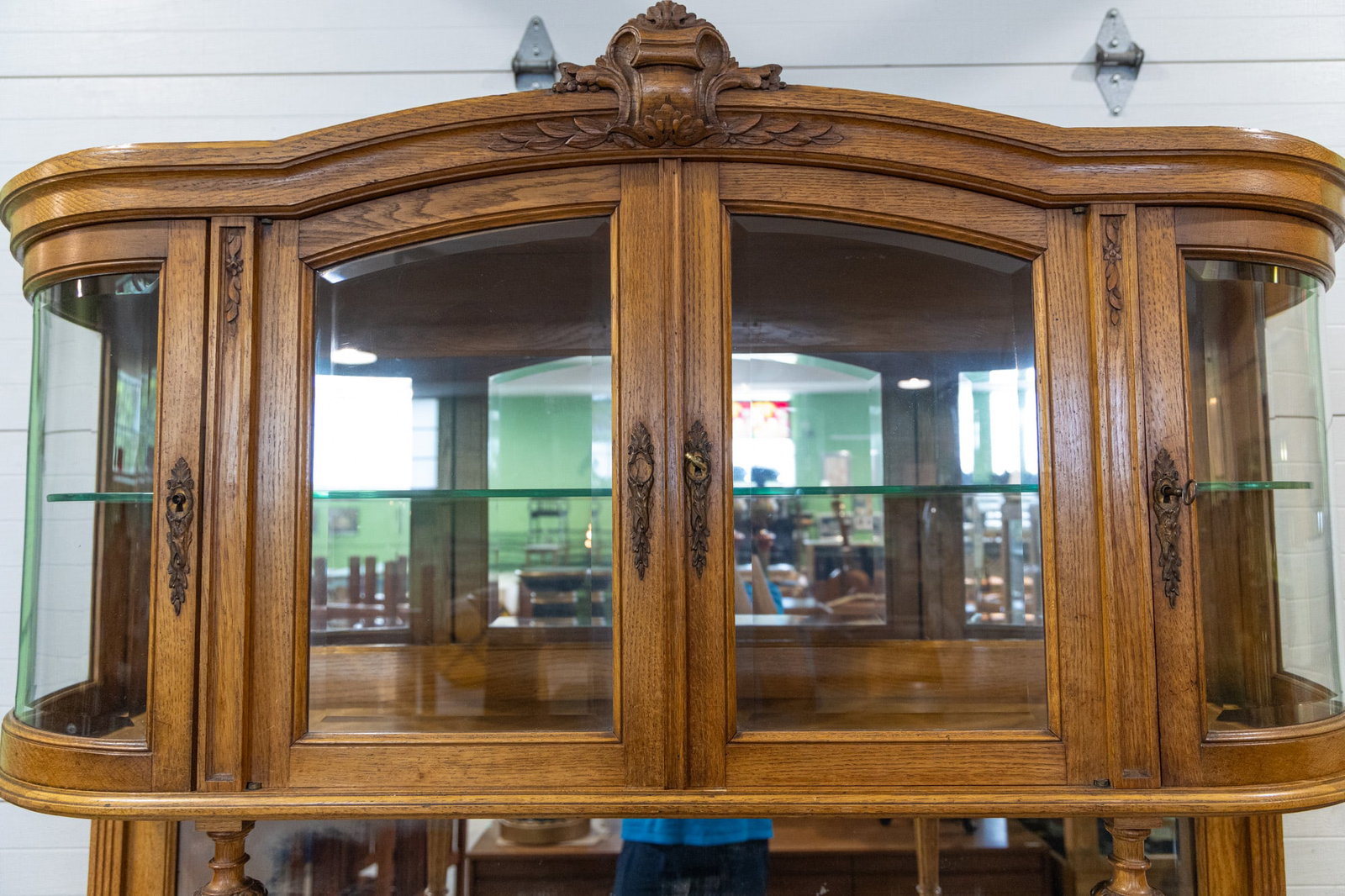 Two Piece Vintage Oak Sideboard Cabinet - 7