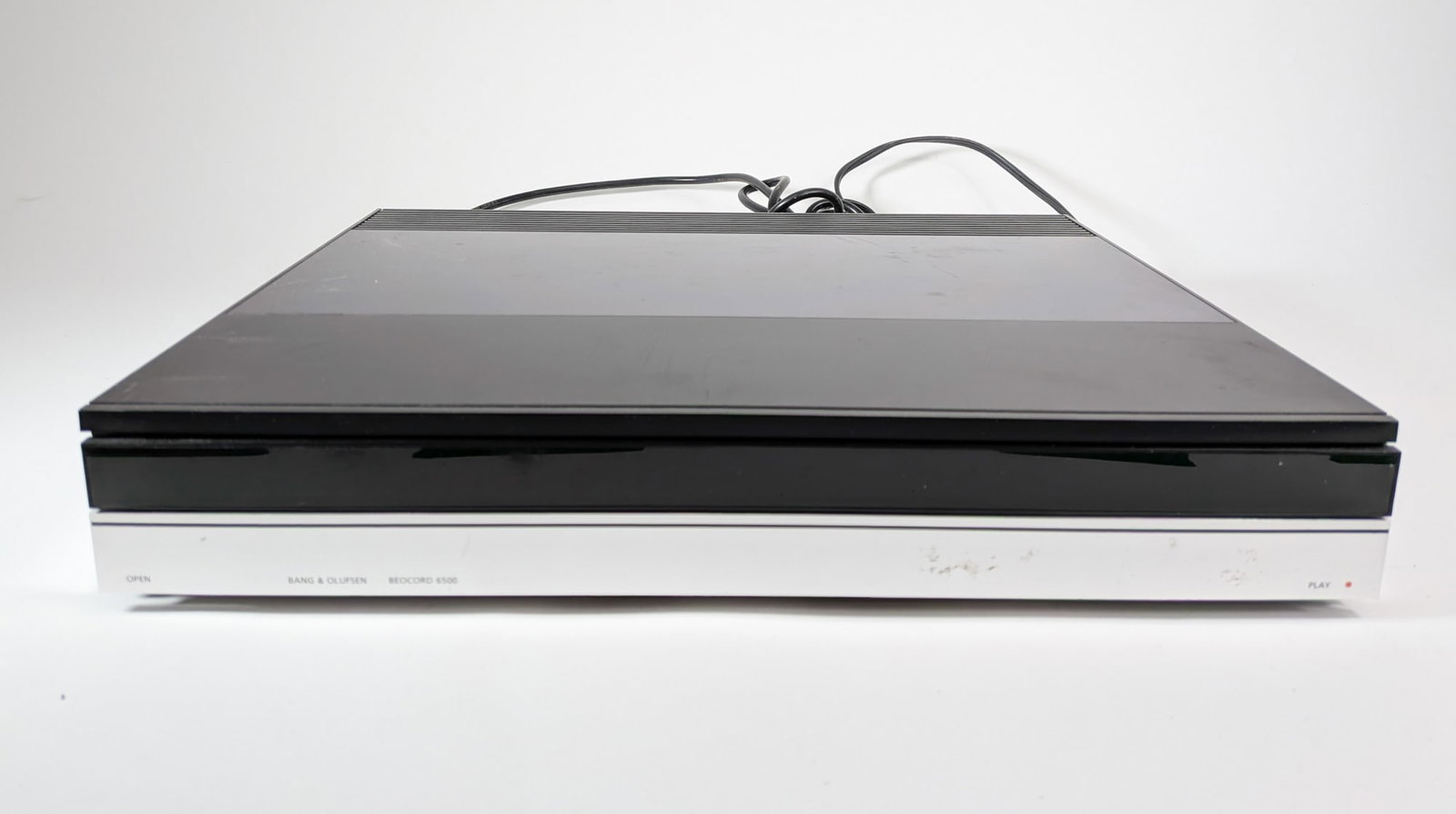 Bang & Olufsen Beocord 6500 Tape Deck: Bang & Olufsen Beocord 6500 Tape Deck Size 3" x 16" x 13" Literature Brooks Auction – Online Auction Terms & Conditions Contact: (856) 694-2960 | info@brooks.auction READ BEFORE YOU BID: We