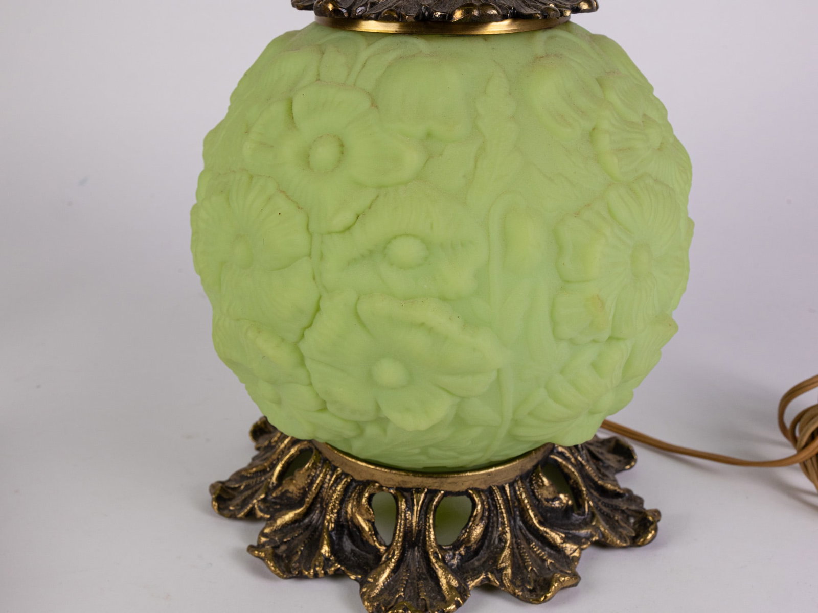 Fenton Poppy Satin Glass Two-Way GWTW Lamp - 2