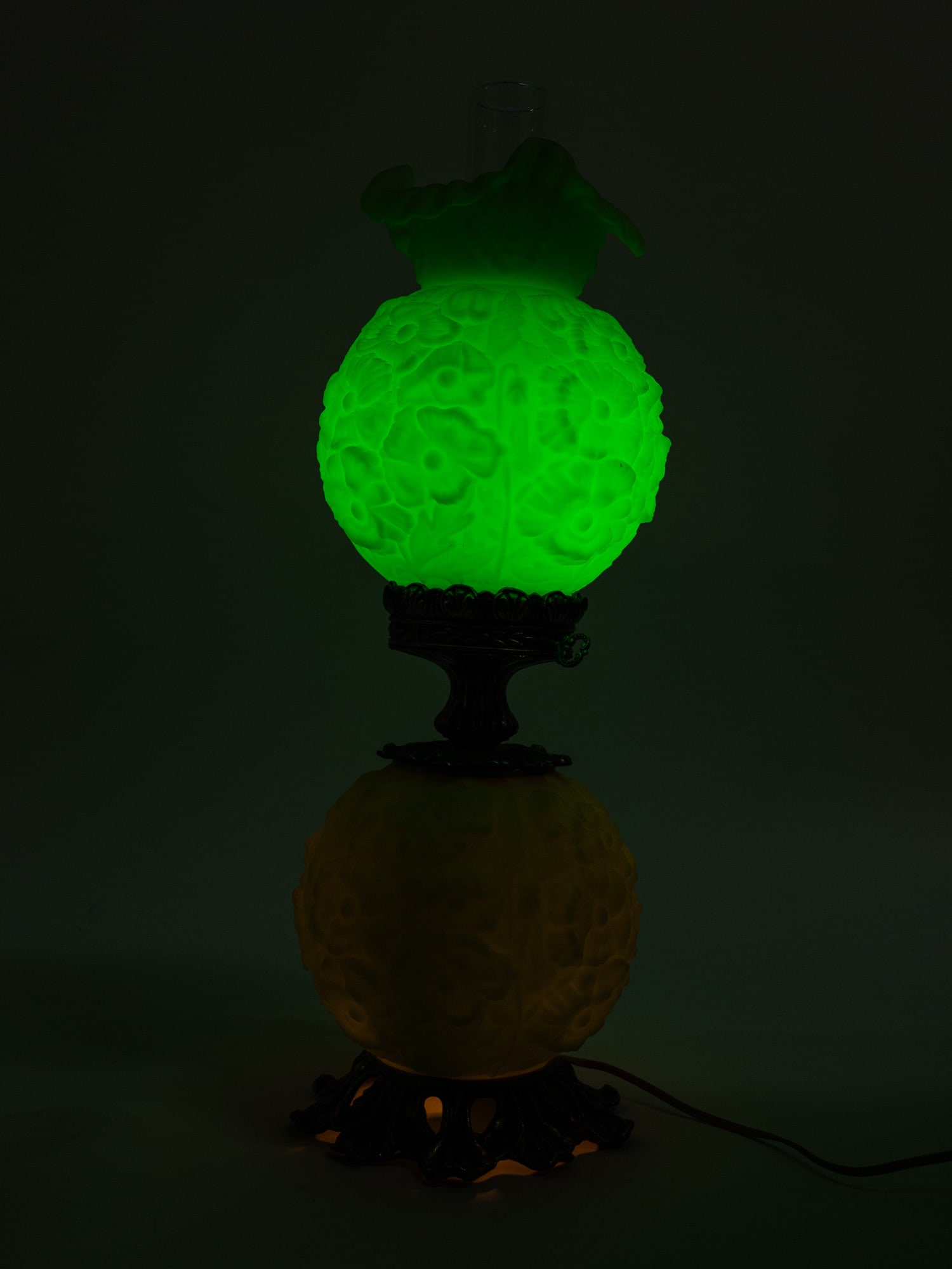 Fenton Poppy Satin Glass Two-Way GWTW Lamp - 5