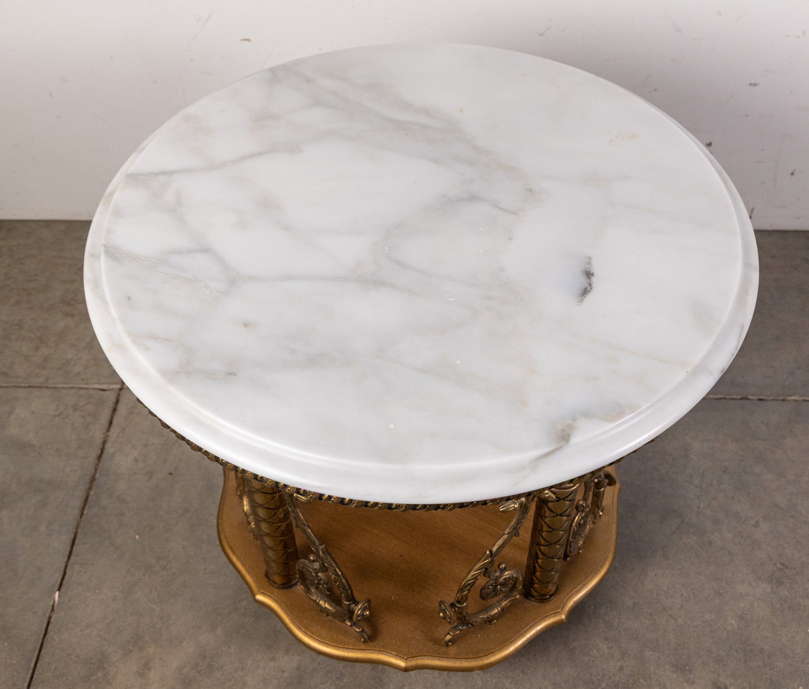 Vintage Ornate Hollywood Regency-style White Marble Top Table - 2