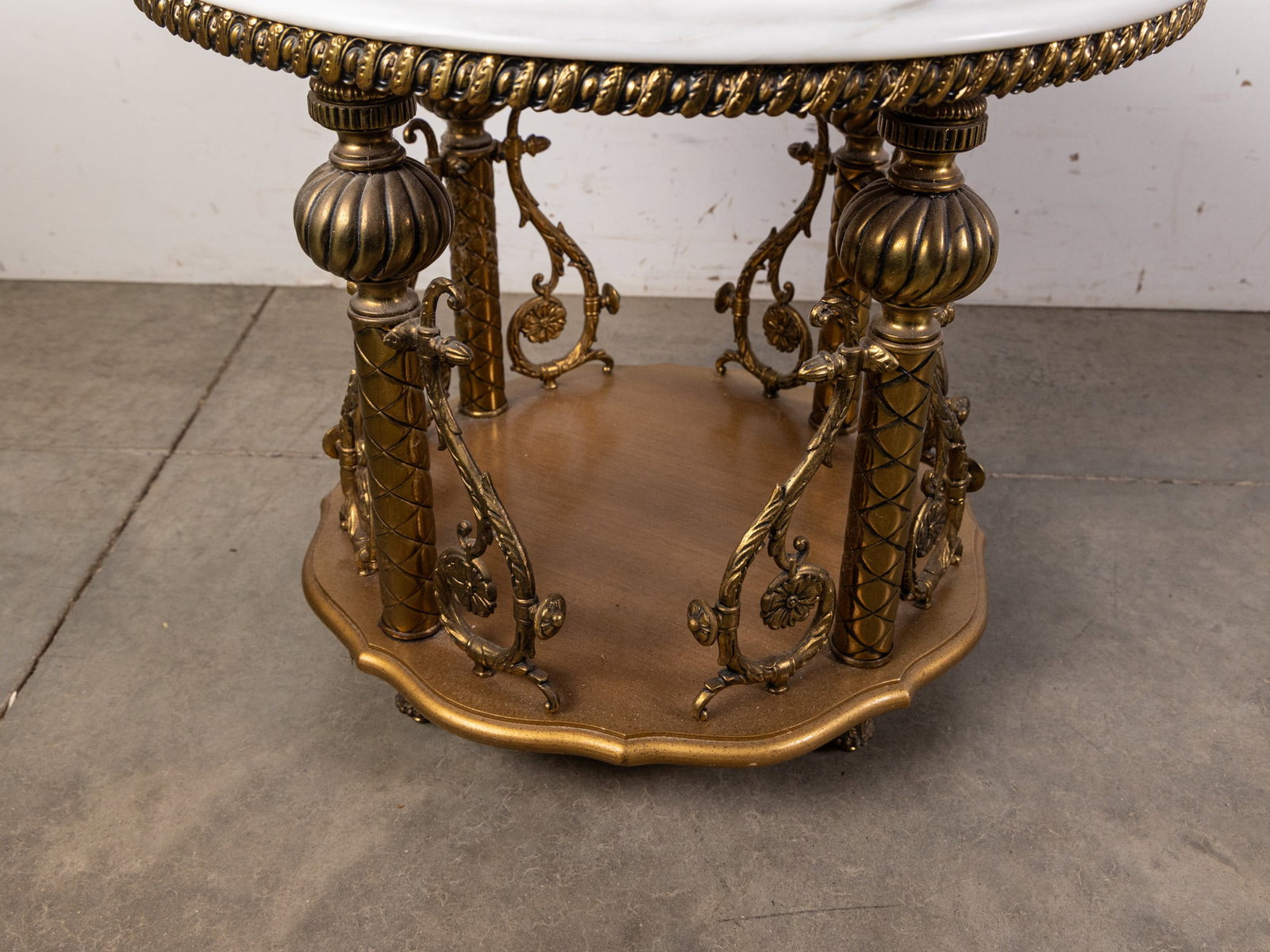 Vintage Ornate Hollywood Regency-style White Marble Top Table - 3