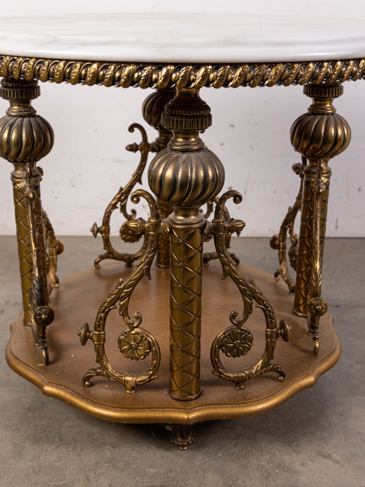 Vintage Ornate Hollywood Regency-style White Marble Top Table - 4