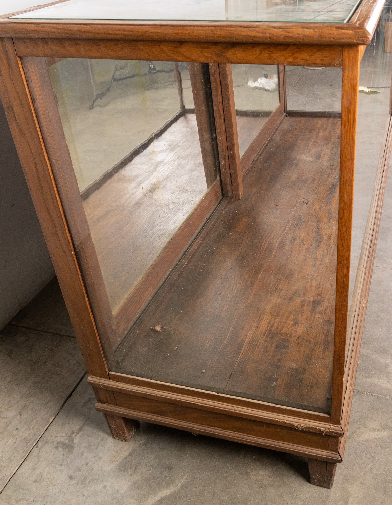 Antique Oak Frame Glass Display Cabinet - 7