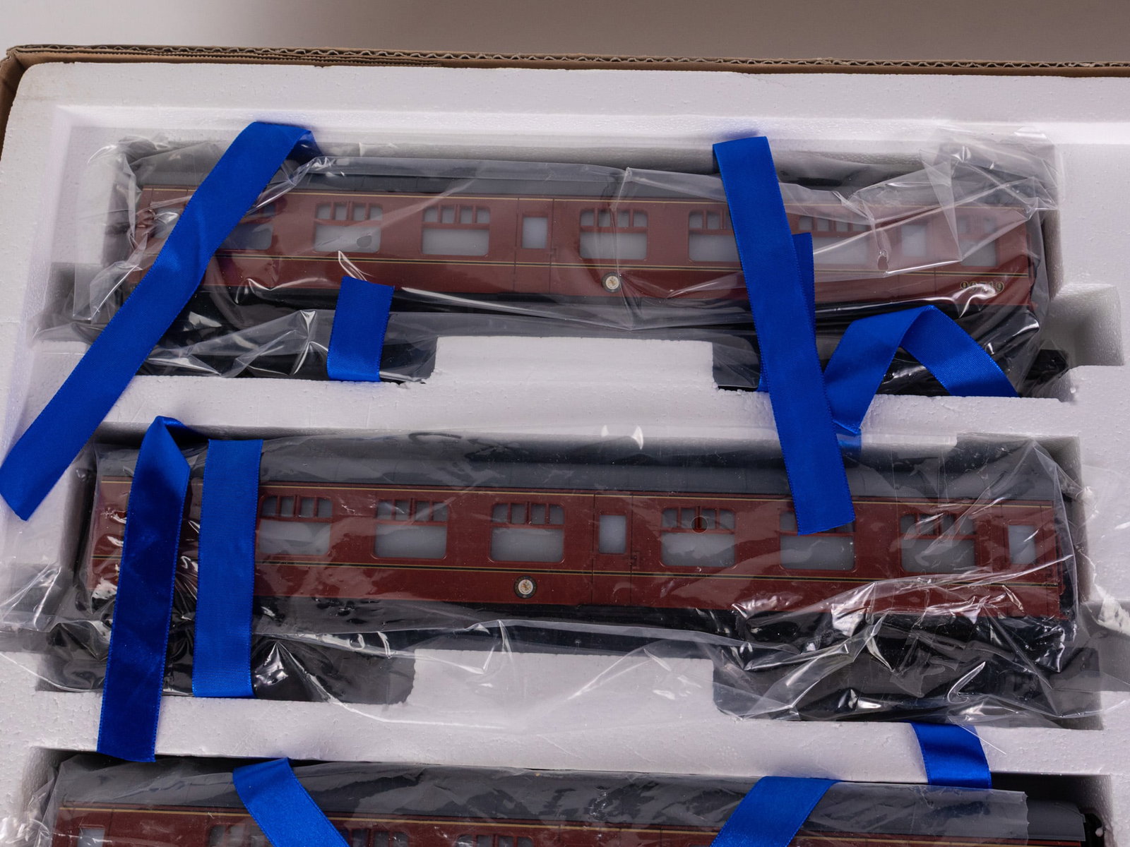 Lionel 7-11020 Harry Potter Hogwarts Express Train Set IOB - 10
