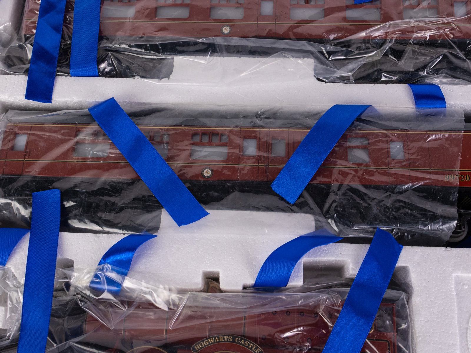 Lionel 7-11020 Harry Potter Hogwarts Express Train Set IOB - 11