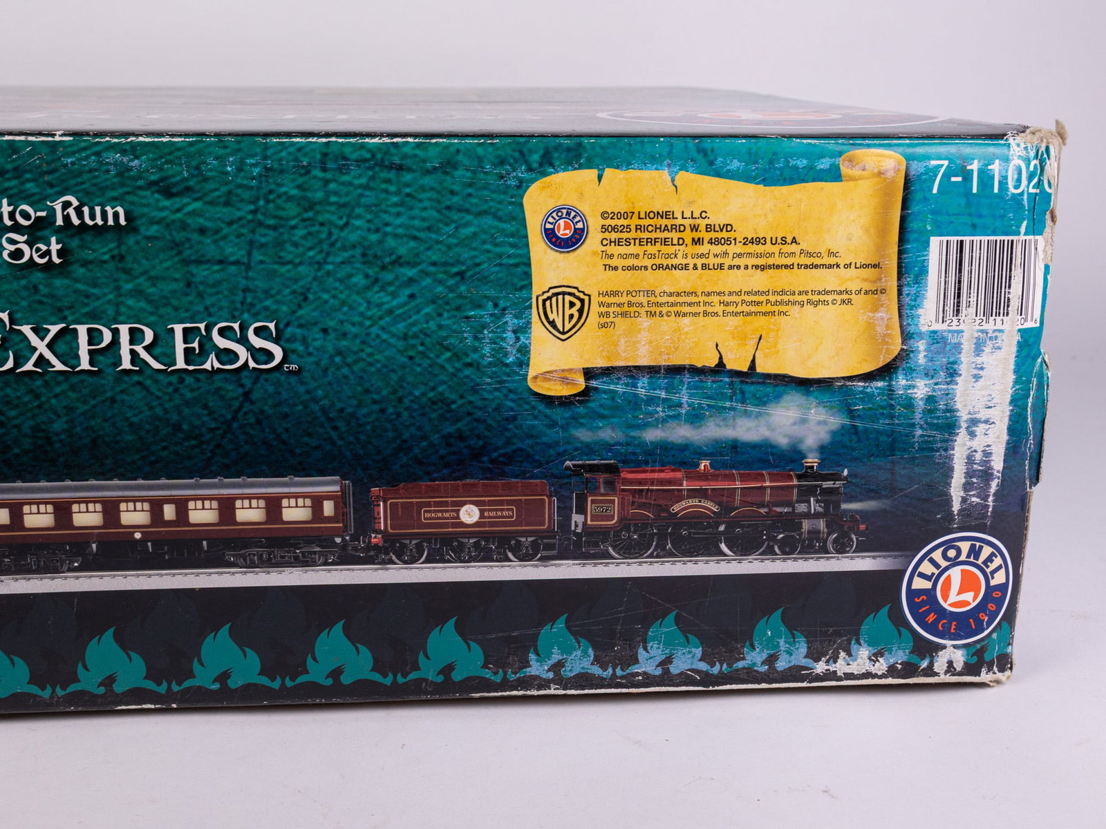 Lionel 7-11020 Harry Potter Hogwarts Express Train Set IOB - 4