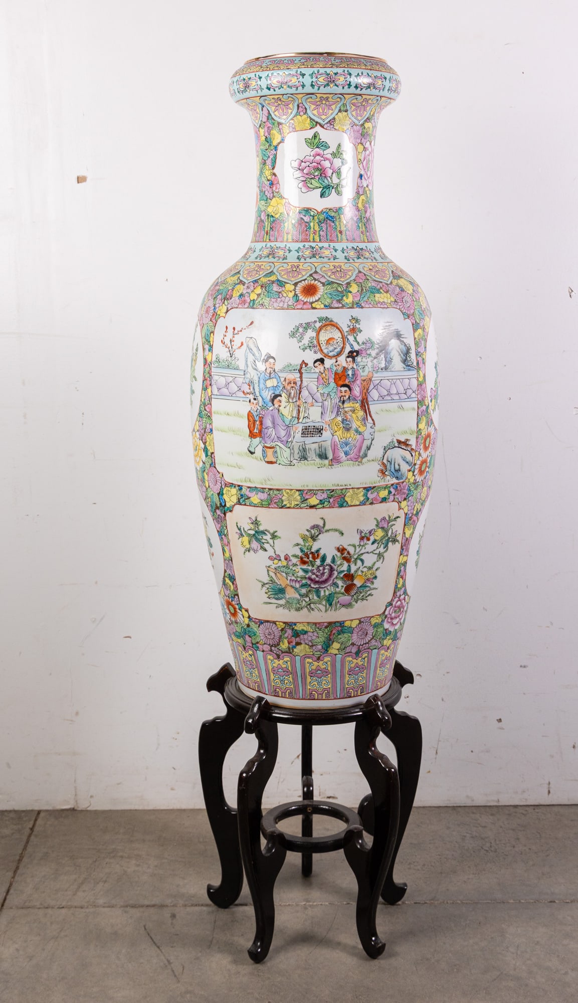 Large Chinese Famille Rose Porcelain Floor Vase: Large Chinese Famille Rose Porcelain Floor Vase Size 52.5" H Literature Brooks Auction – Online Auction Terms & Conditions Contact: (856) 694-2960 | info@brooks.auction READ BEFORE YOU BID: We