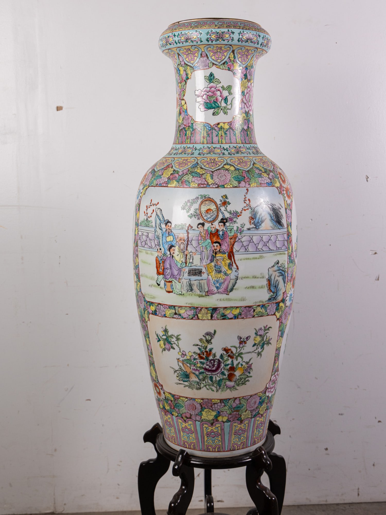 Large Chinese Famille Rose Porcelain Floor Vase - 5