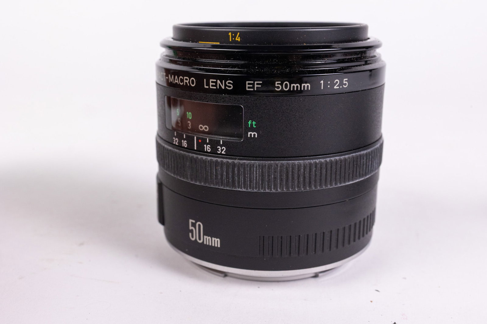 Canon Compact-Macro Lens EF 50mm 1:2.5 - 3