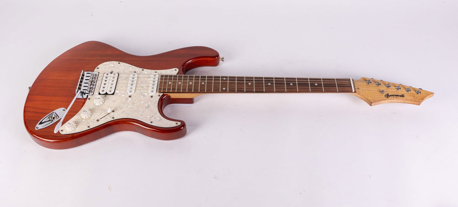 Vintage Brownsville Strat Electric Guitar w/ Soft Case & Stand - 3