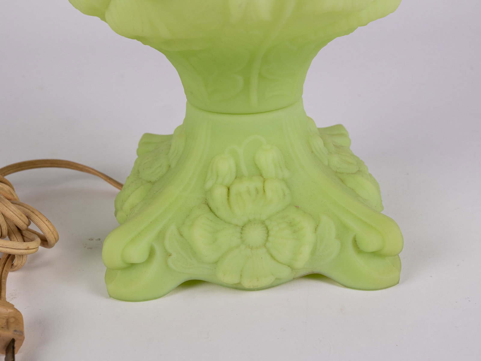 Vintage Fenton Poppy Uranium Satin Glass Hurricane Lamp - 3