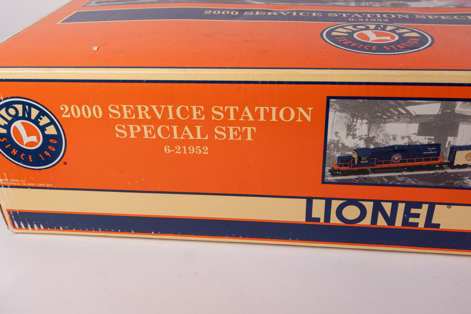 Lionel 2000 Service Station Special Set 6-21952 Train Set in Box - 3