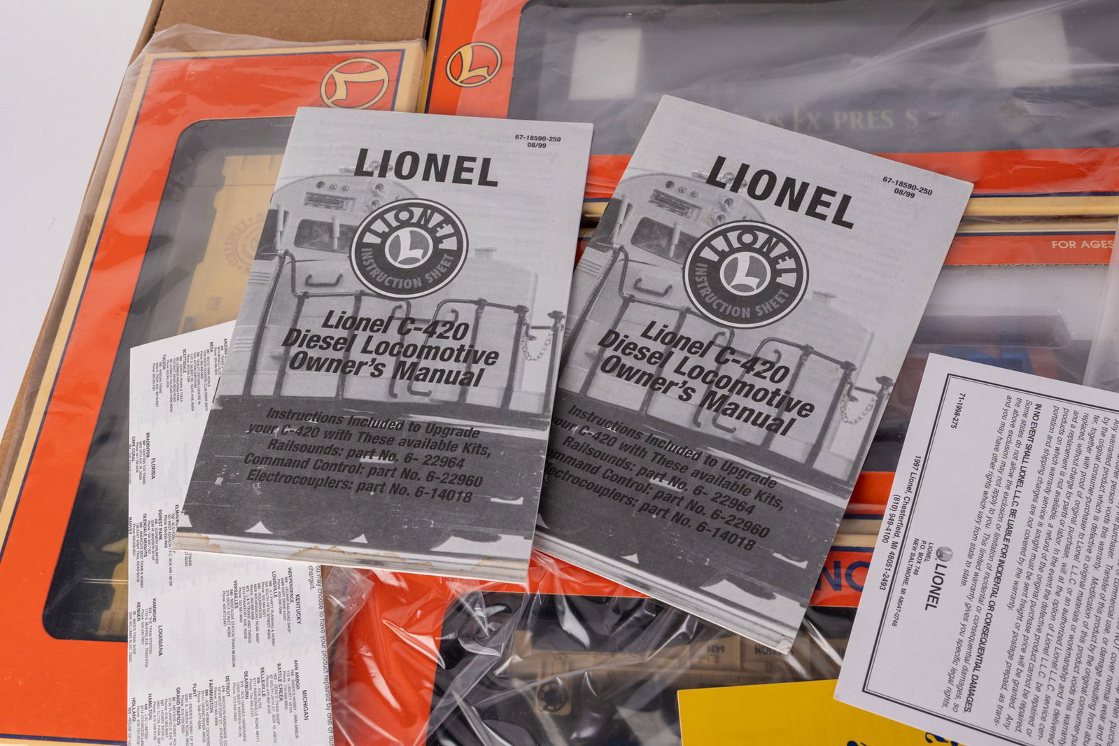 Lionel 2000 Service Station Special Set 6-21952 Train Set in Box - 5