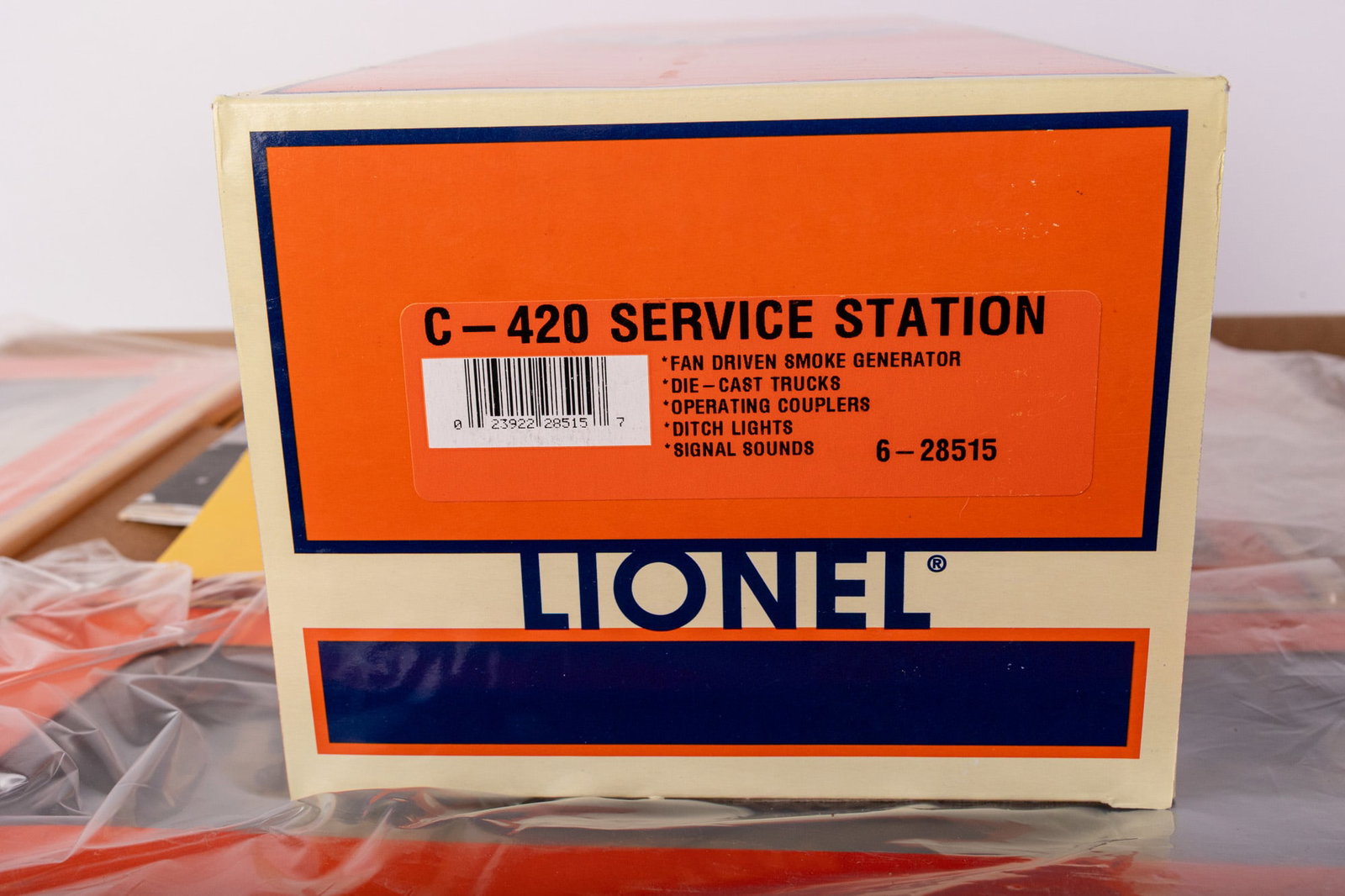 Lionel 2000 Service Station Special Set 6-21952 Train Set in Box - 6