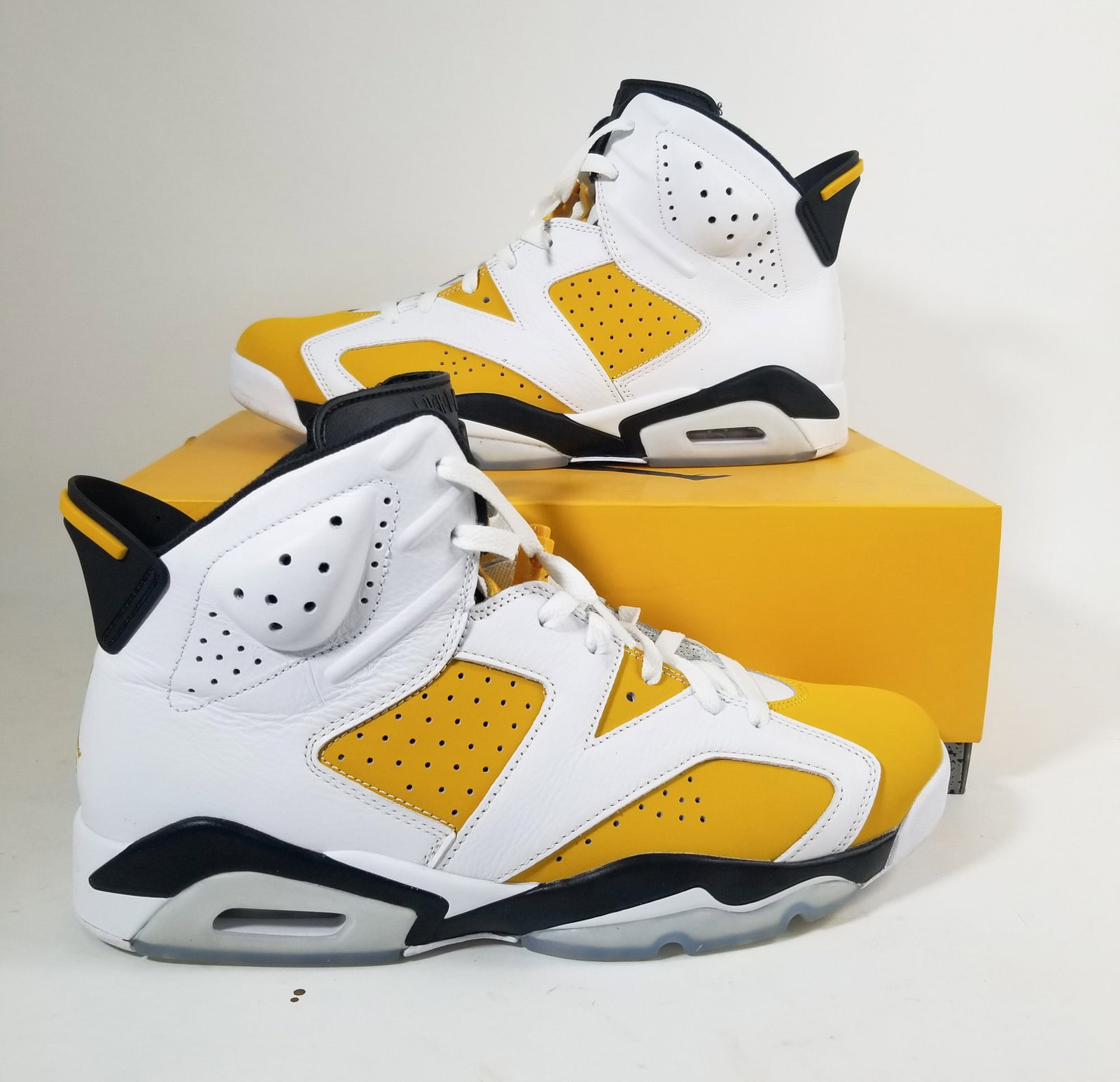 Men's Jordan 6 Retro Yellow Ochre Size 13: Men's Jordan 6 Retro Yellow Ochre Size 13, Appears to have been worn at least once but with very very minimal wear. Includes original box. As described on product website: "The Jordan 6 Retro Yellow